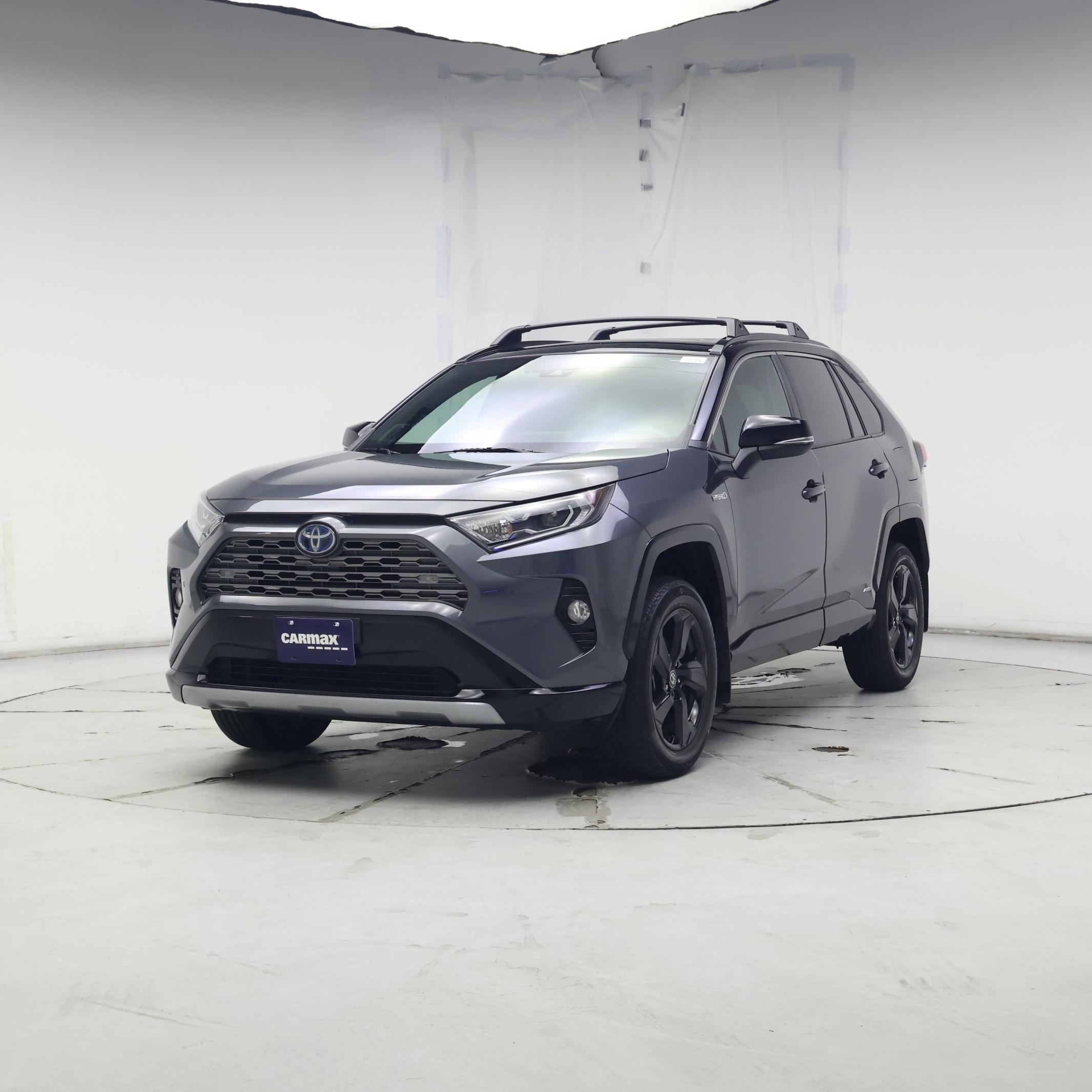 Thumbnail: 2021 Toyota RAV4 - 4