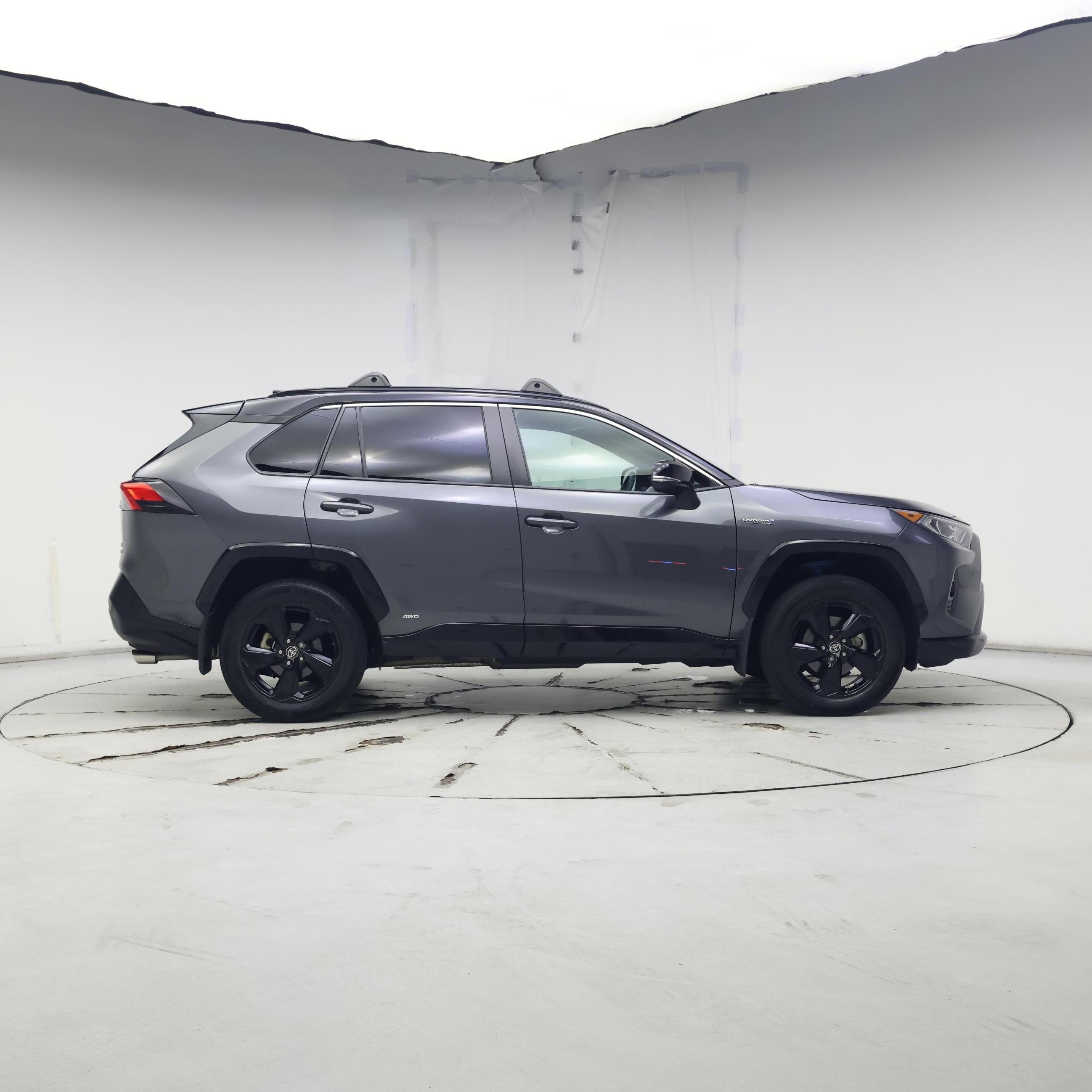 Thumbnail: 2021 Toyota RAV4 - 7