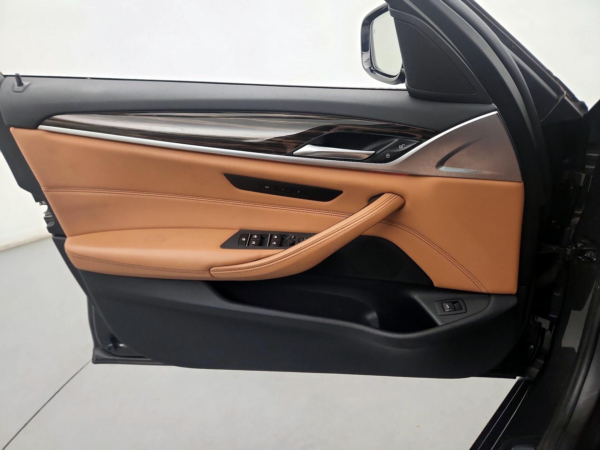 Thumbnail: 2019 BMW 5 Series - 10