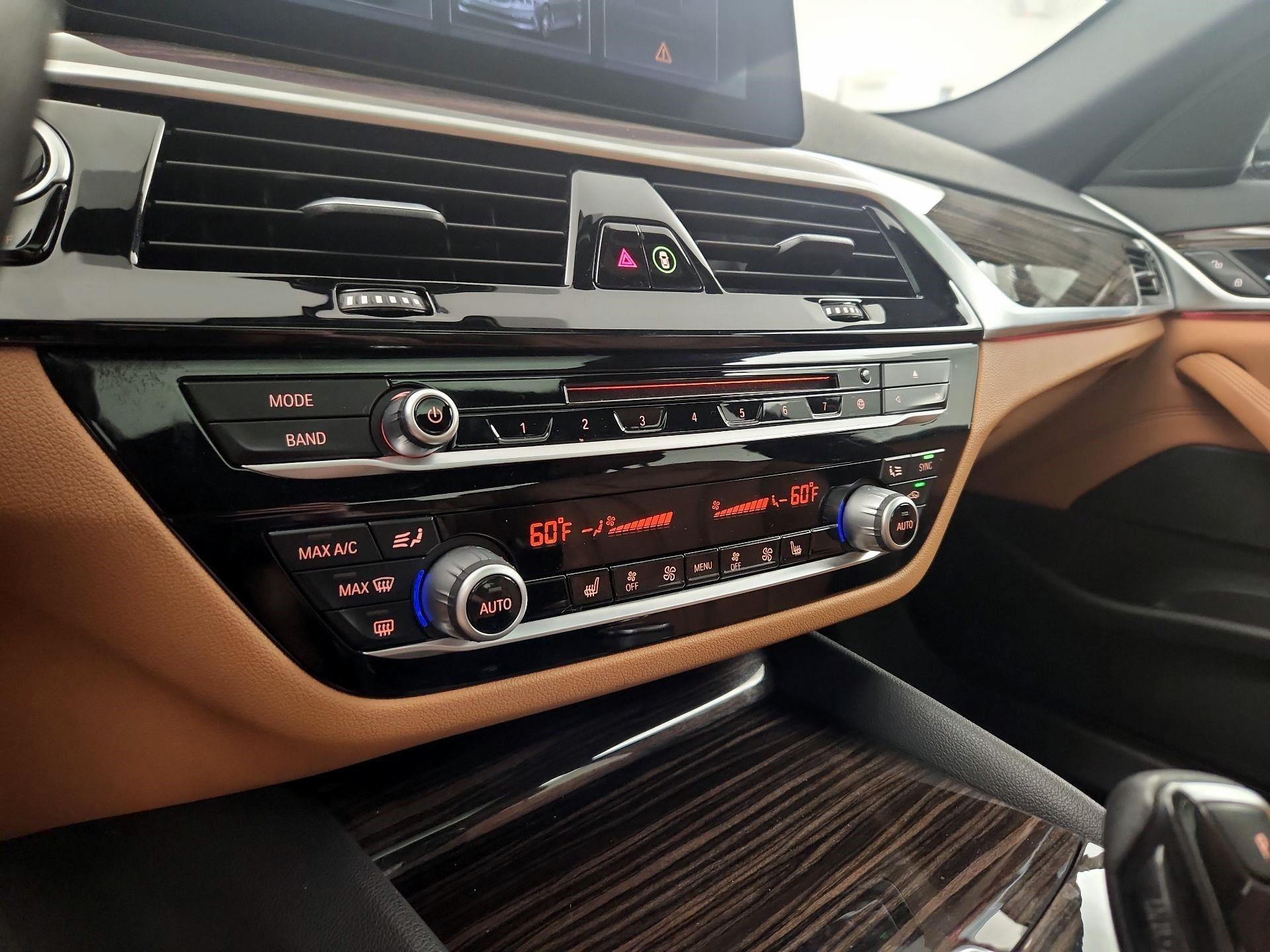 Thumbnail: 2019 BMW 5 Series - 14