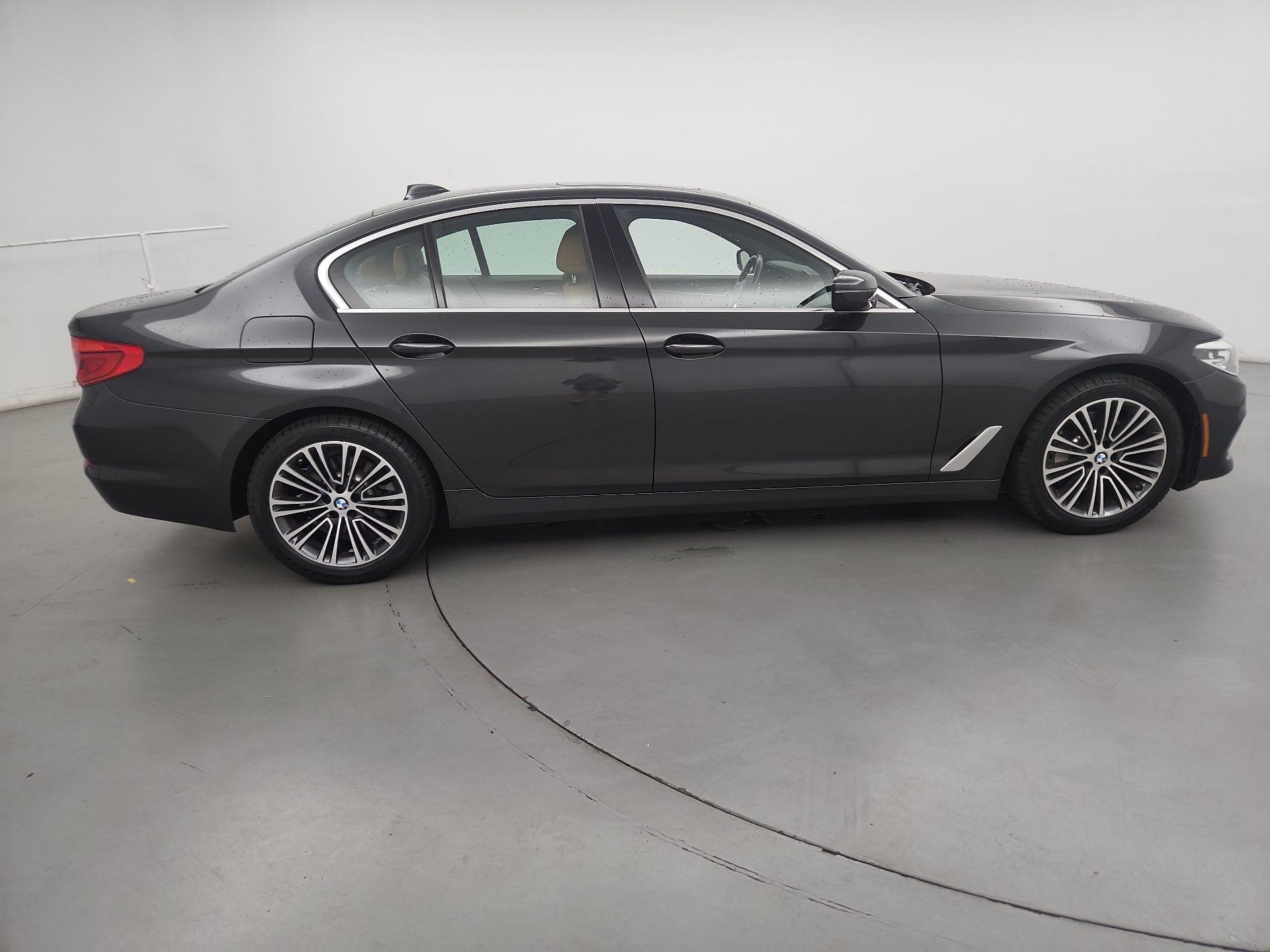 Thumbnail: 2019 BMW 5 Series - 4