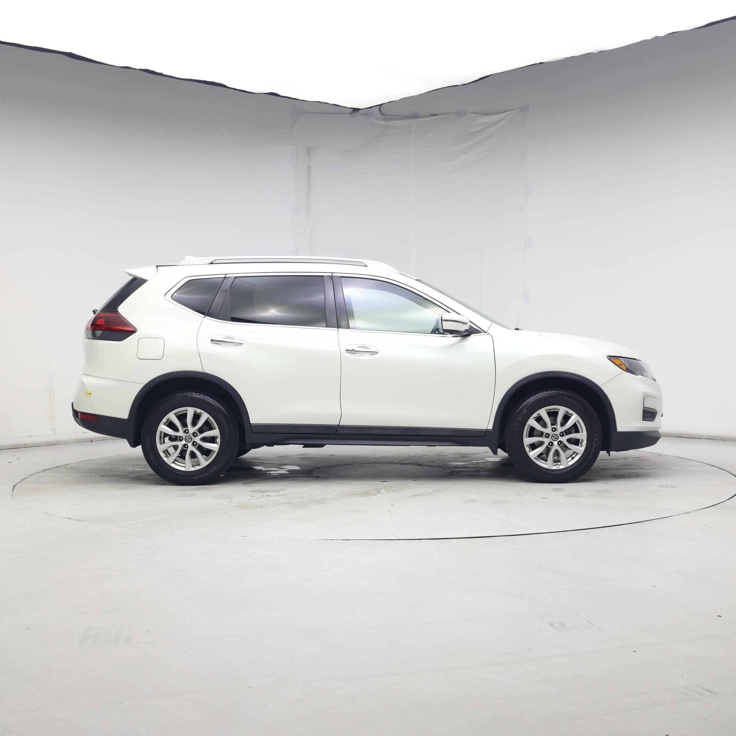 Thumbnail: 2018 Nissan Rogue - 7