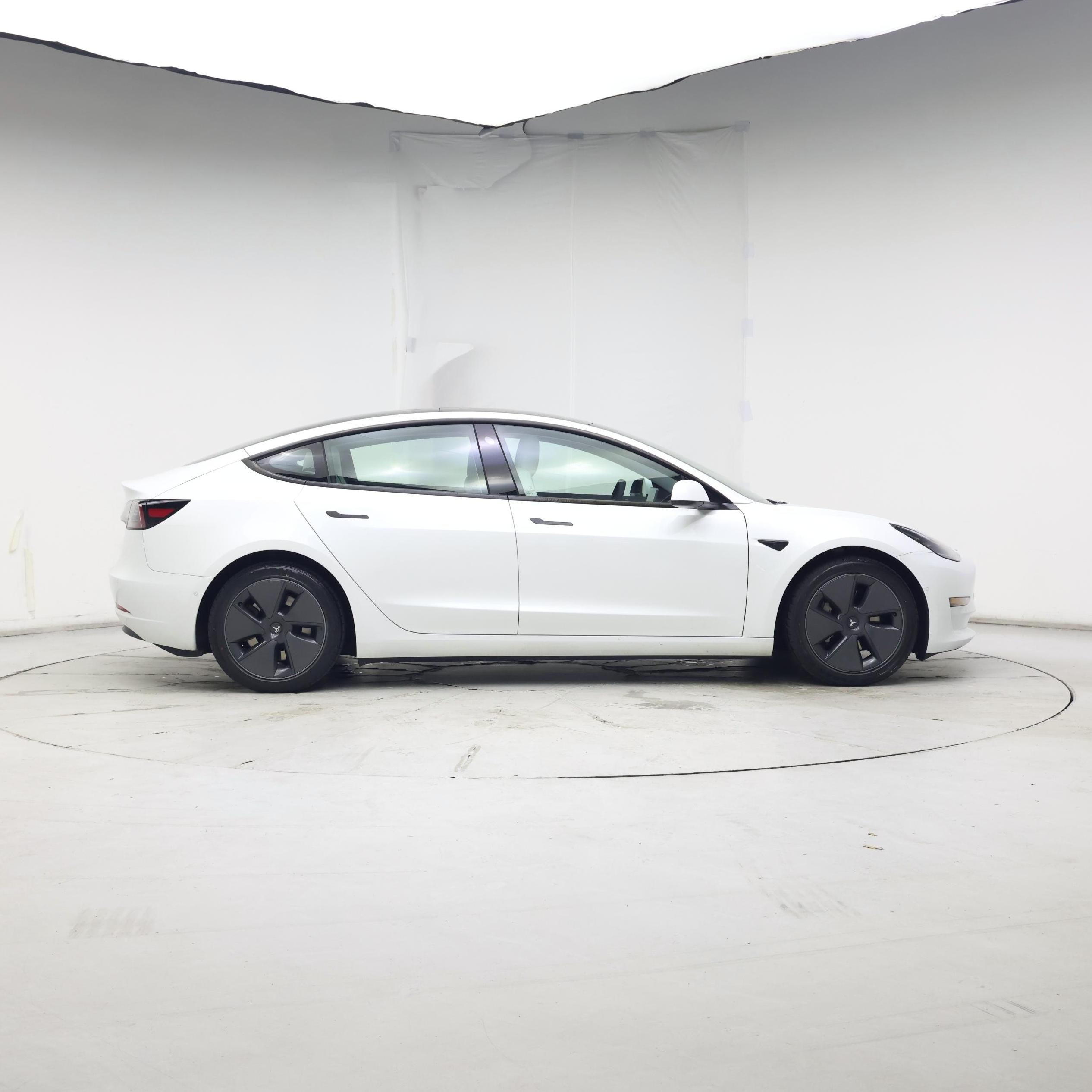 Thumbnail: 2022 Tesla Model 3 - 7