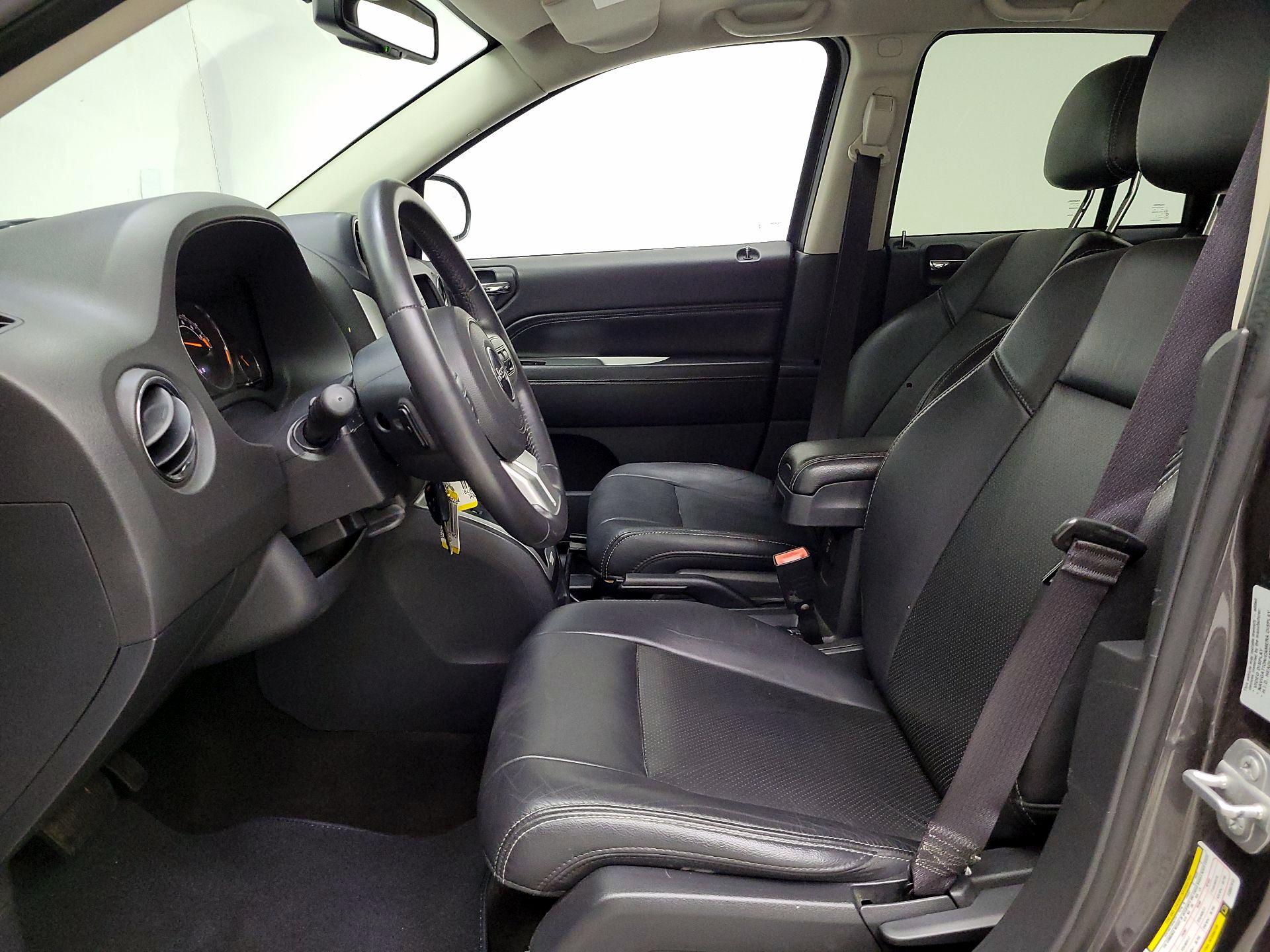 Thumbnail: 2015 Jeep Compass - 11