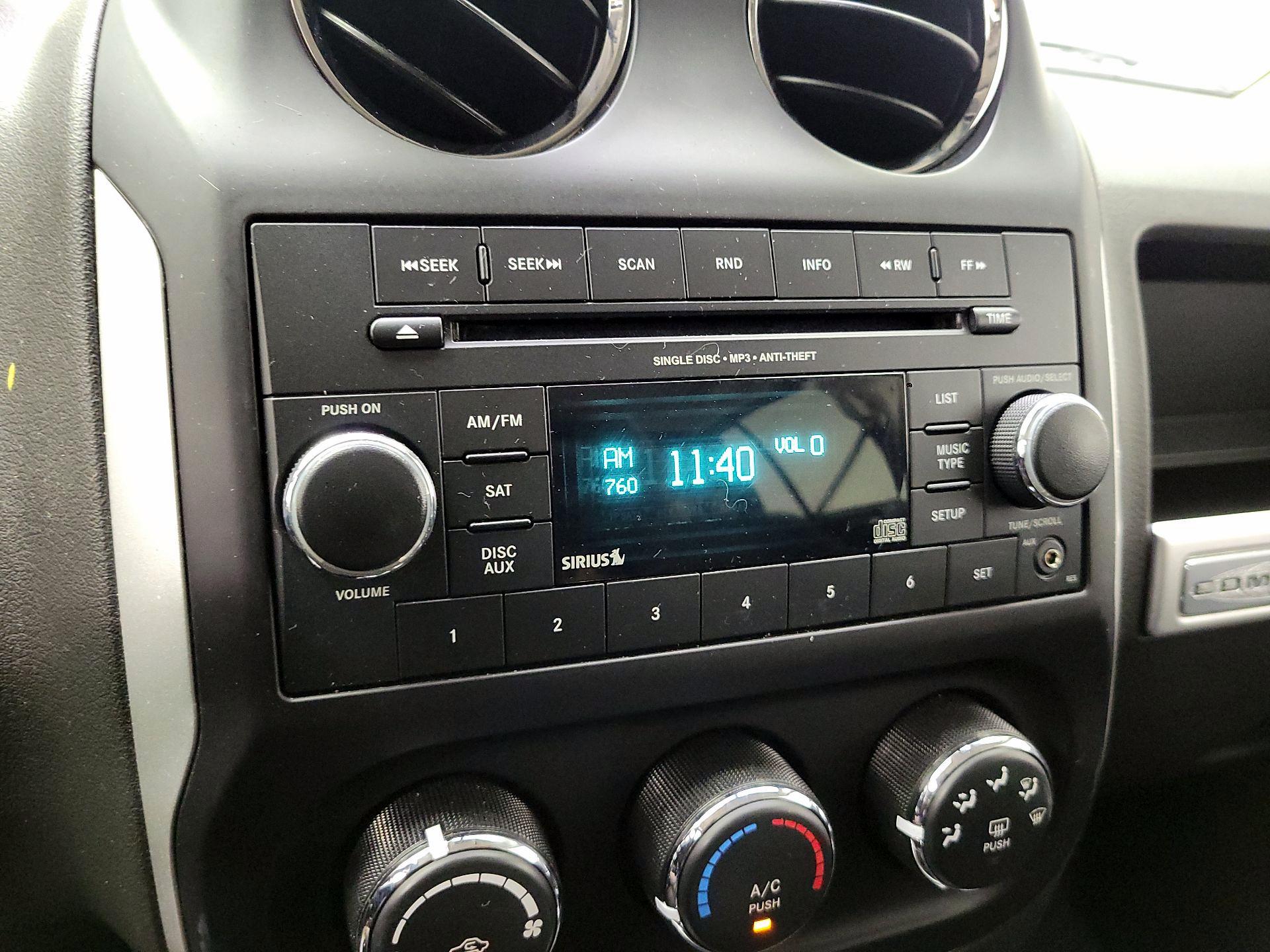 Thumbnail: 2015 Jeep Compass - 13