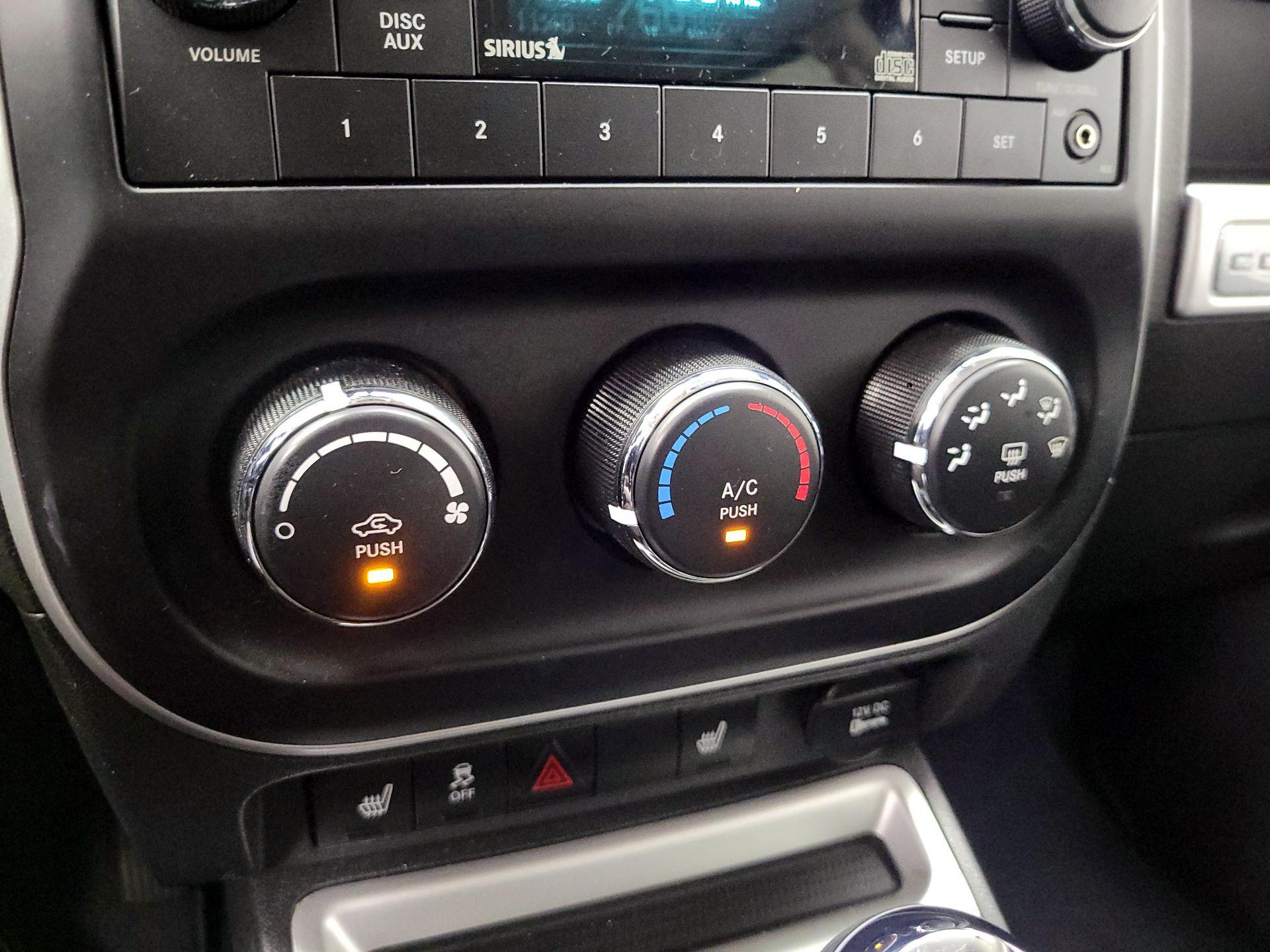Thumbnail: 2015 Jeep Compass - 14