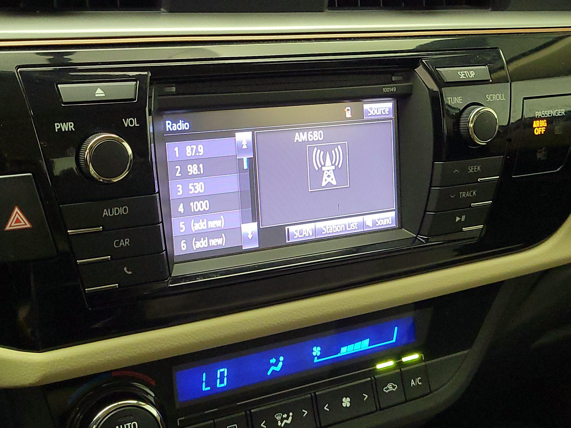 Thumbnail: 2014 Toyota Corolla - 15