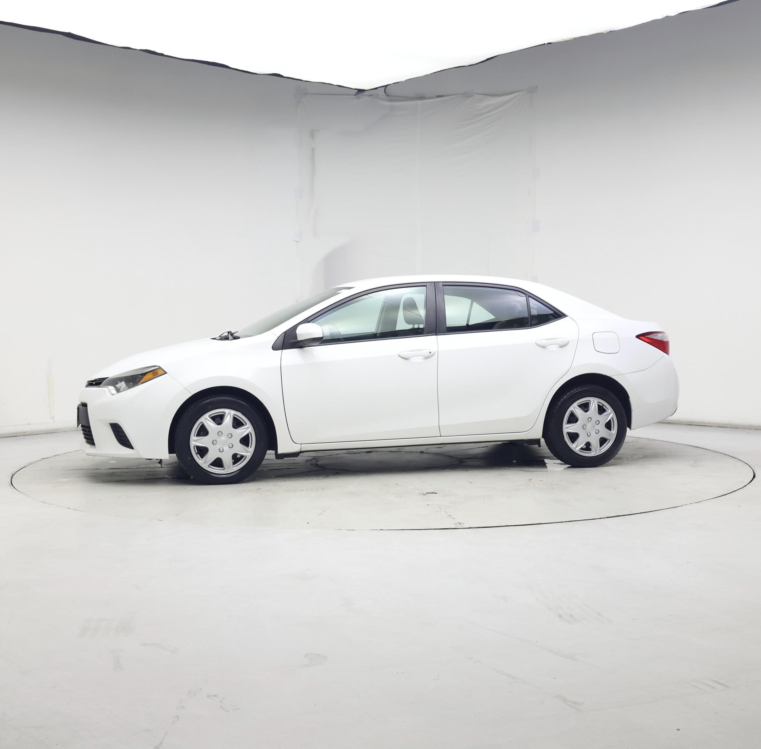Thumbnail: 2014 Toyota Corolla - 3
