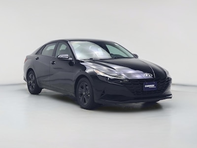 Black 2022 Hyundai Elantra SEL