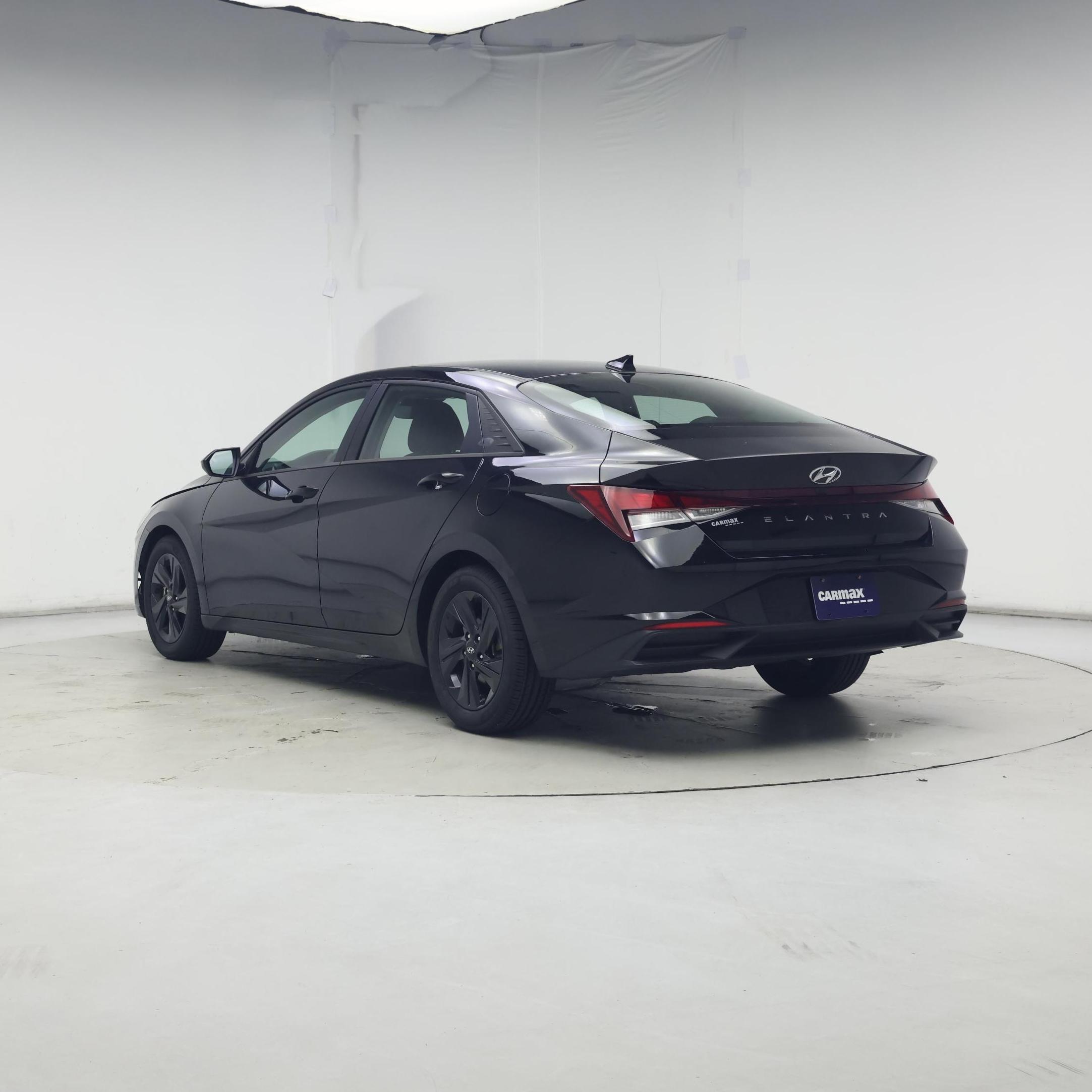 Thumbnail: 2022 Hyundai Elantra - 2