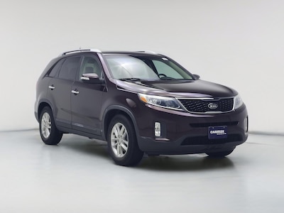 Red 2015 Kia Sorento LX