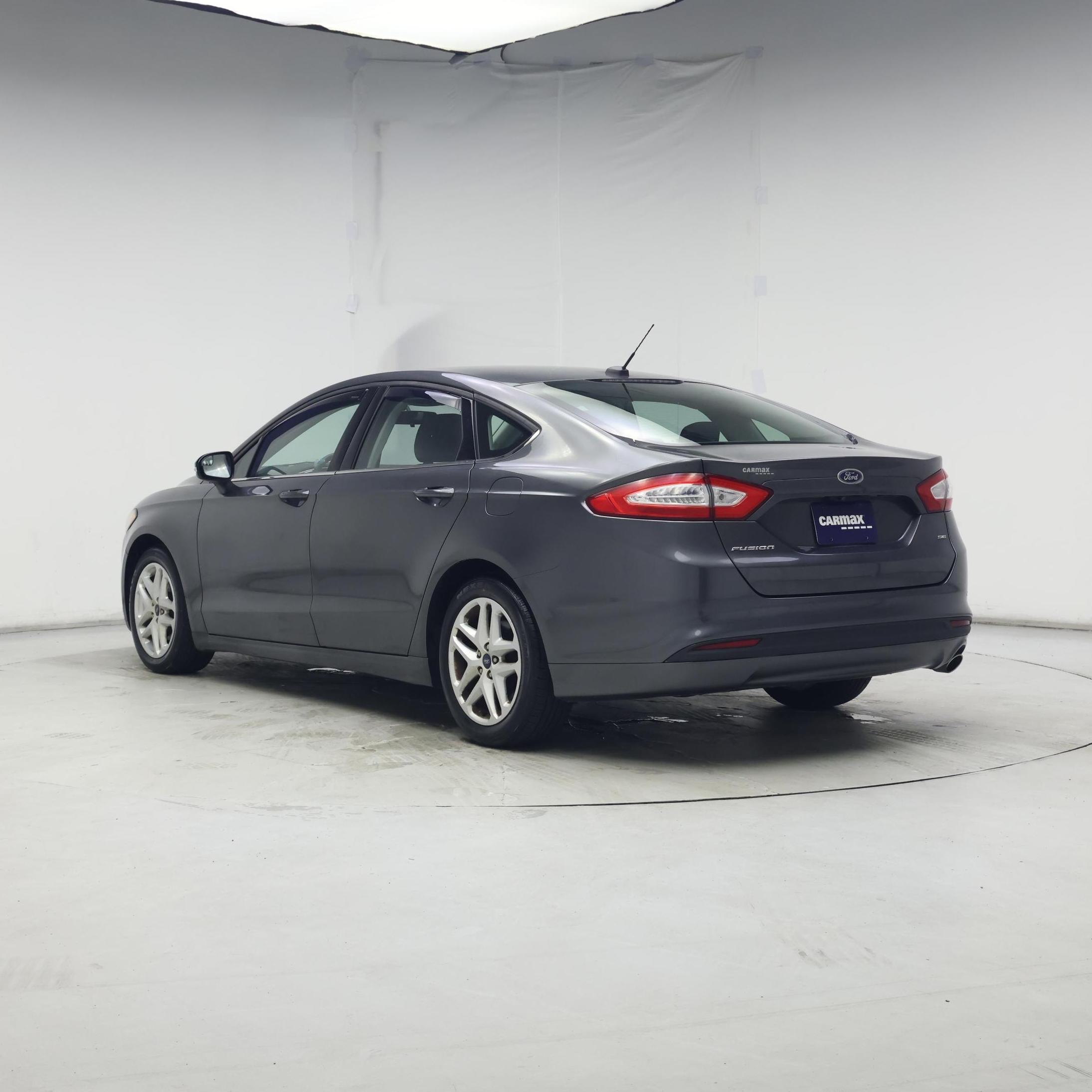Thumbnail: 2015 Ford Fusion - 2