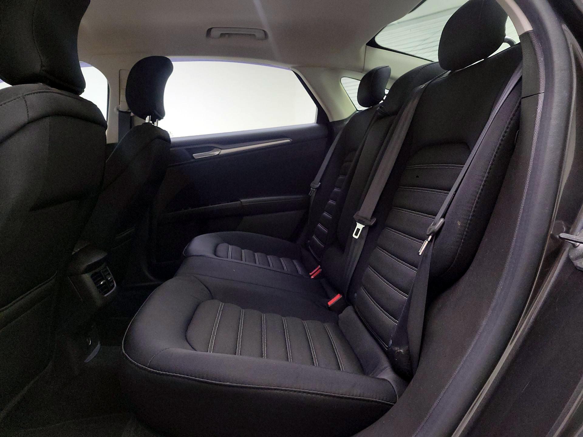 Thumbnail: 2015 Ford Fusion - 20