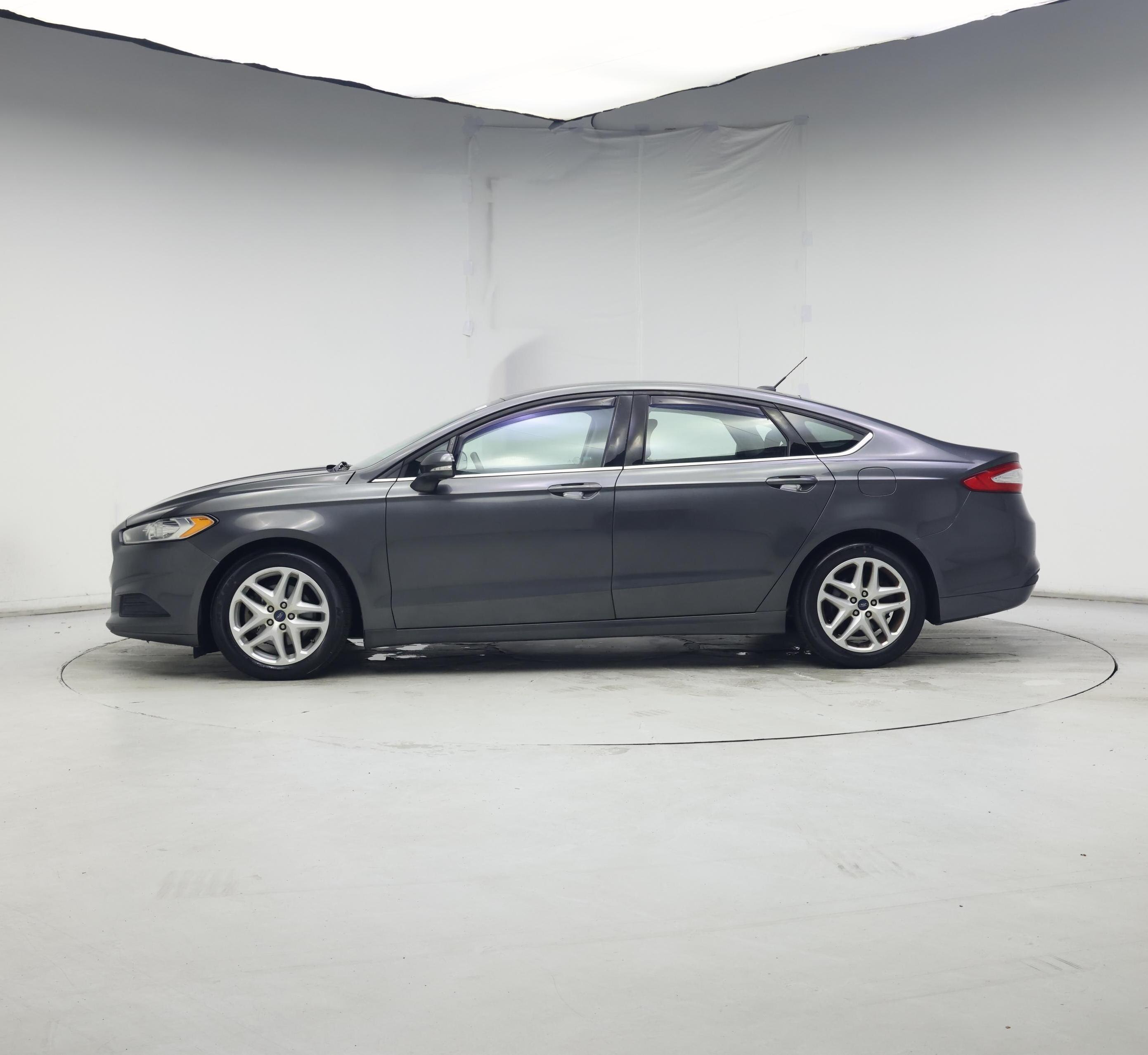 Thumbnail: 2015 Ford Fusion - 3