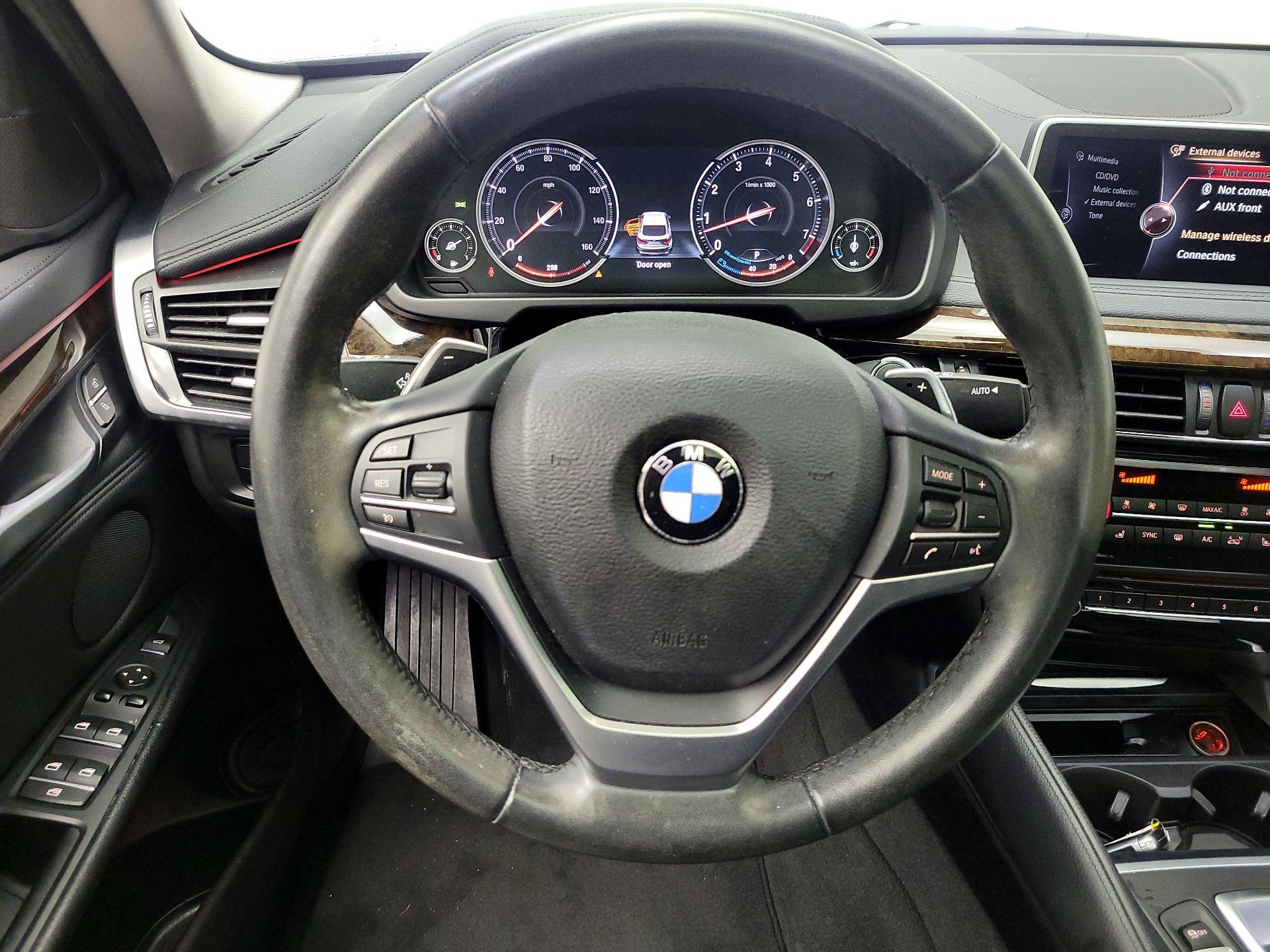 Thumbnail: 2015 BMW X6 - 10