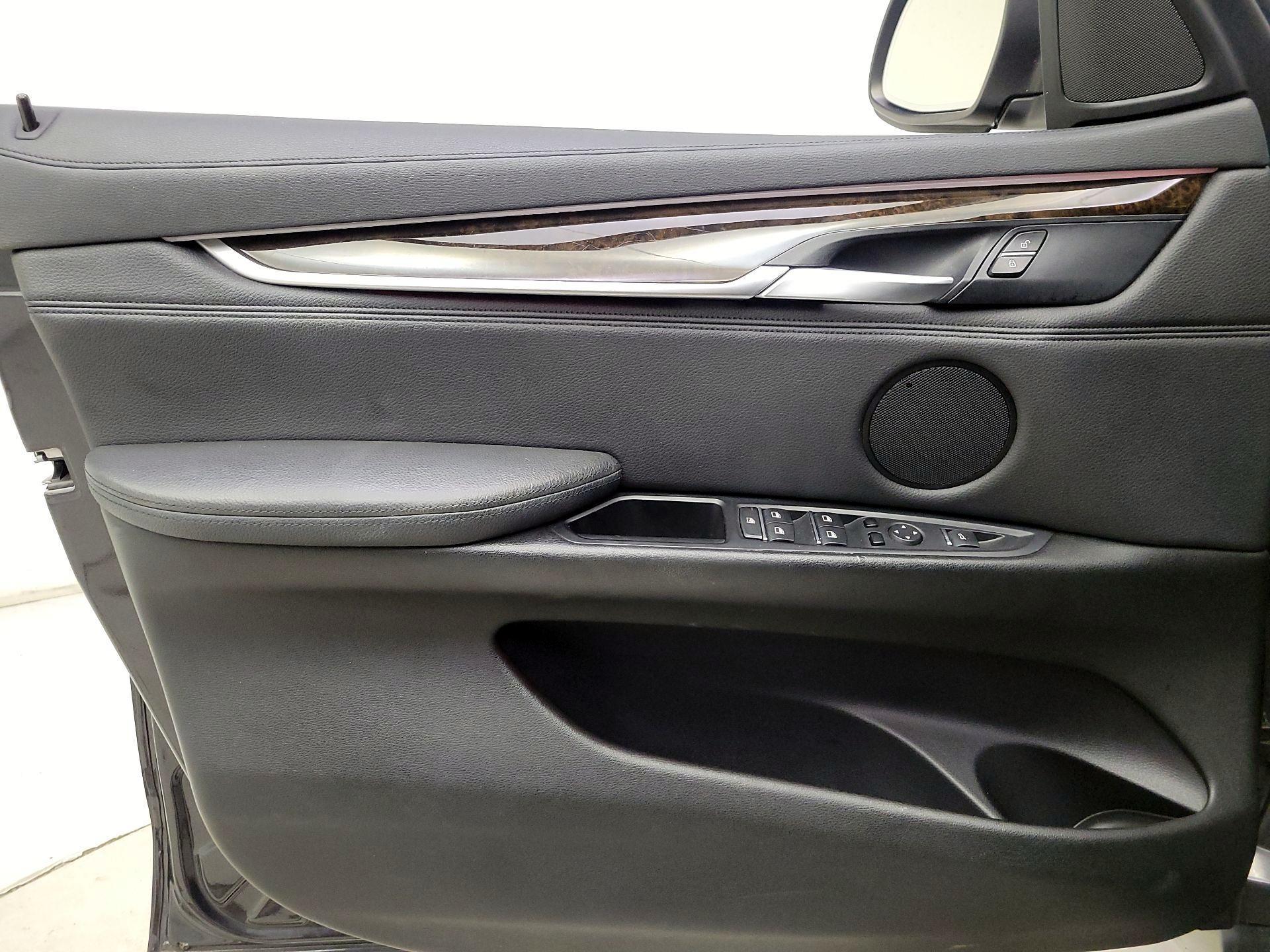 Thumbnail: 2015 BMW X6 - 12