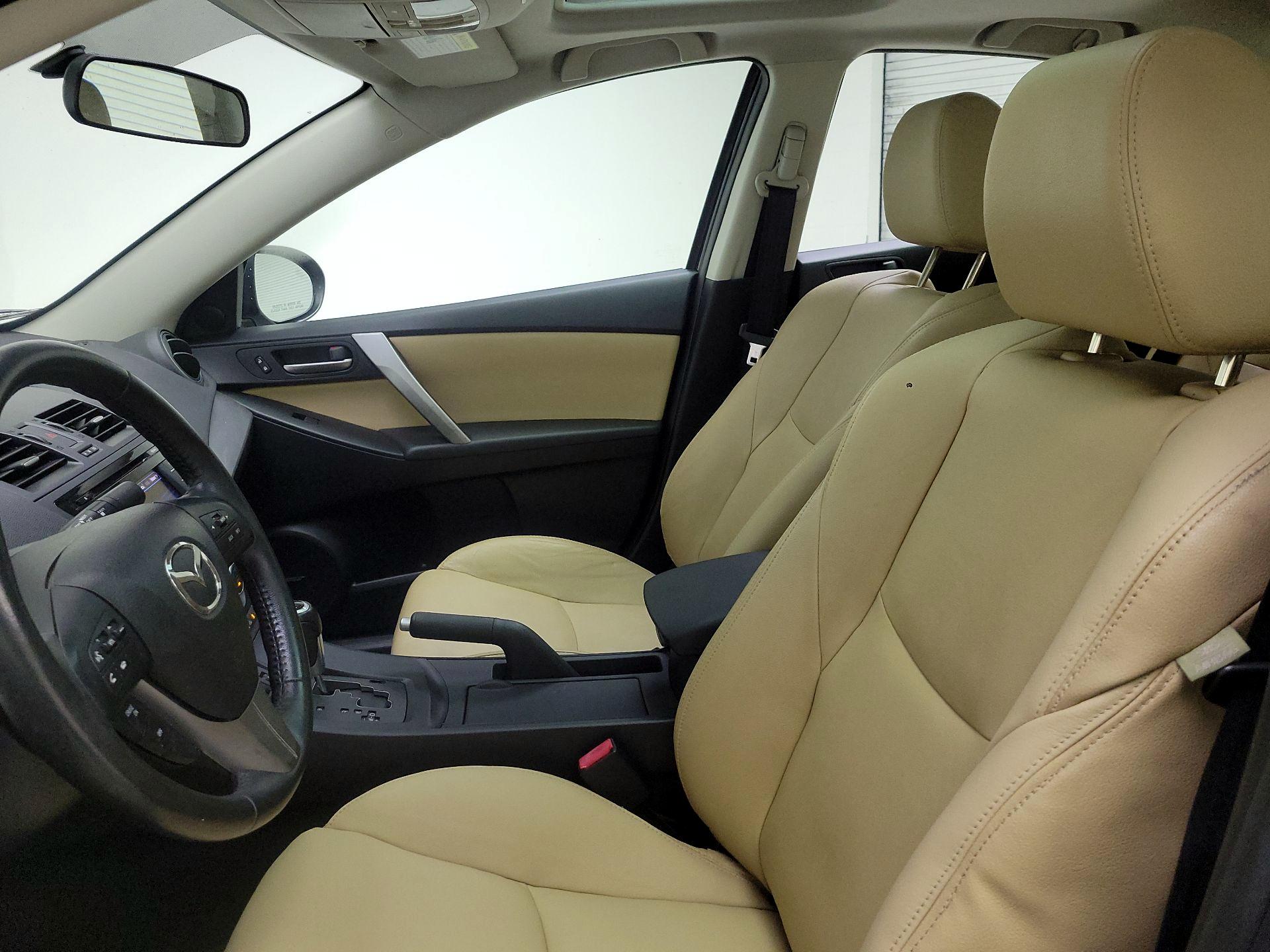 Thumbnail: 2013 Mazda Mazda3 - 11