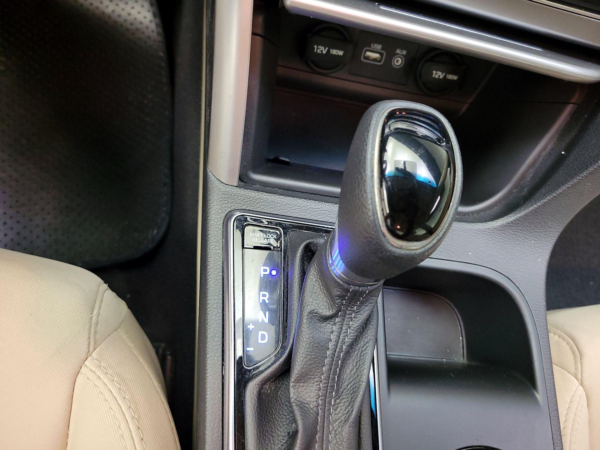 Thumbnail: 2016 Hyundai Sonata - 17