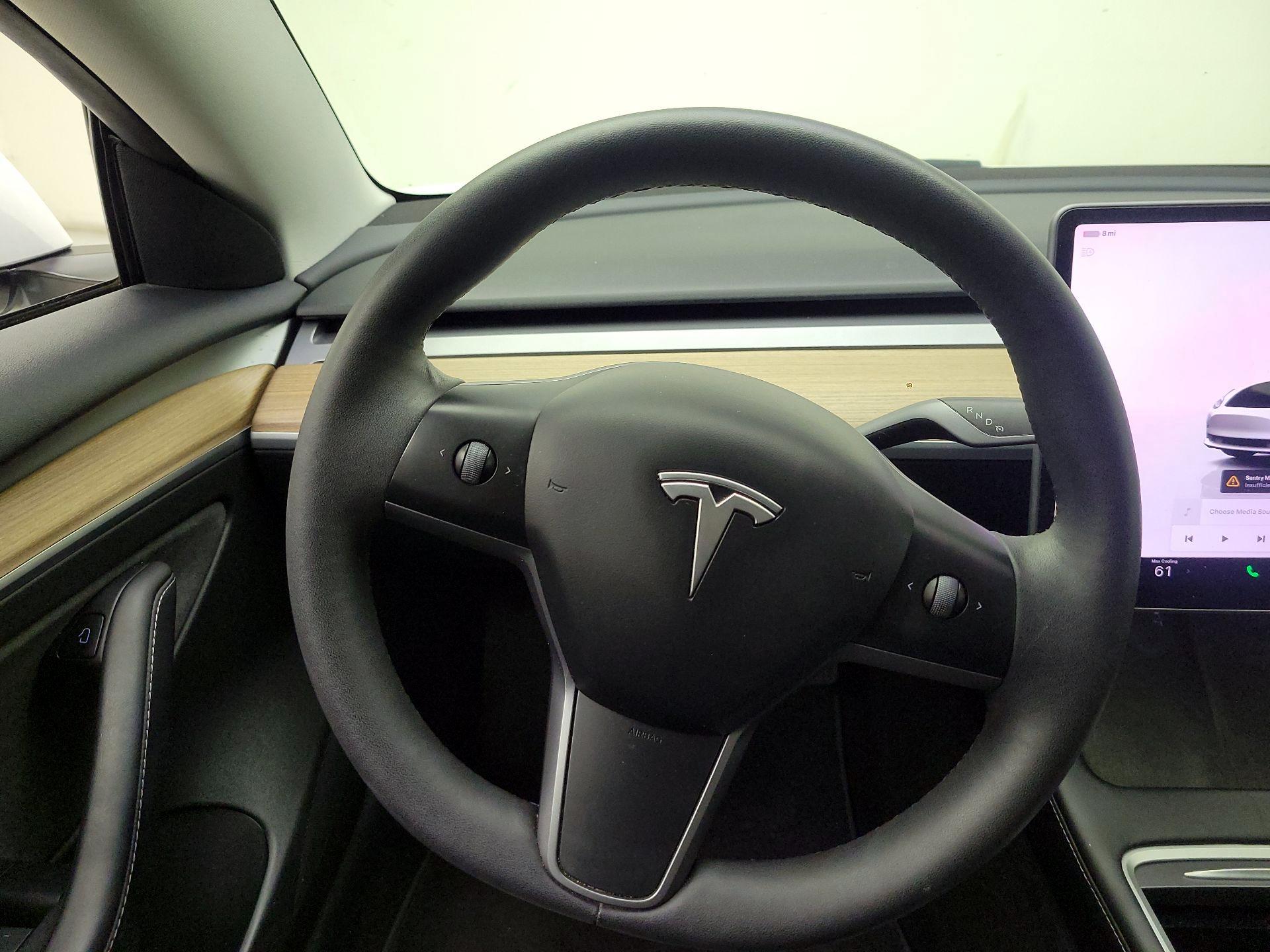 Thumbnail: 2023 Tesla Model 3 - 10