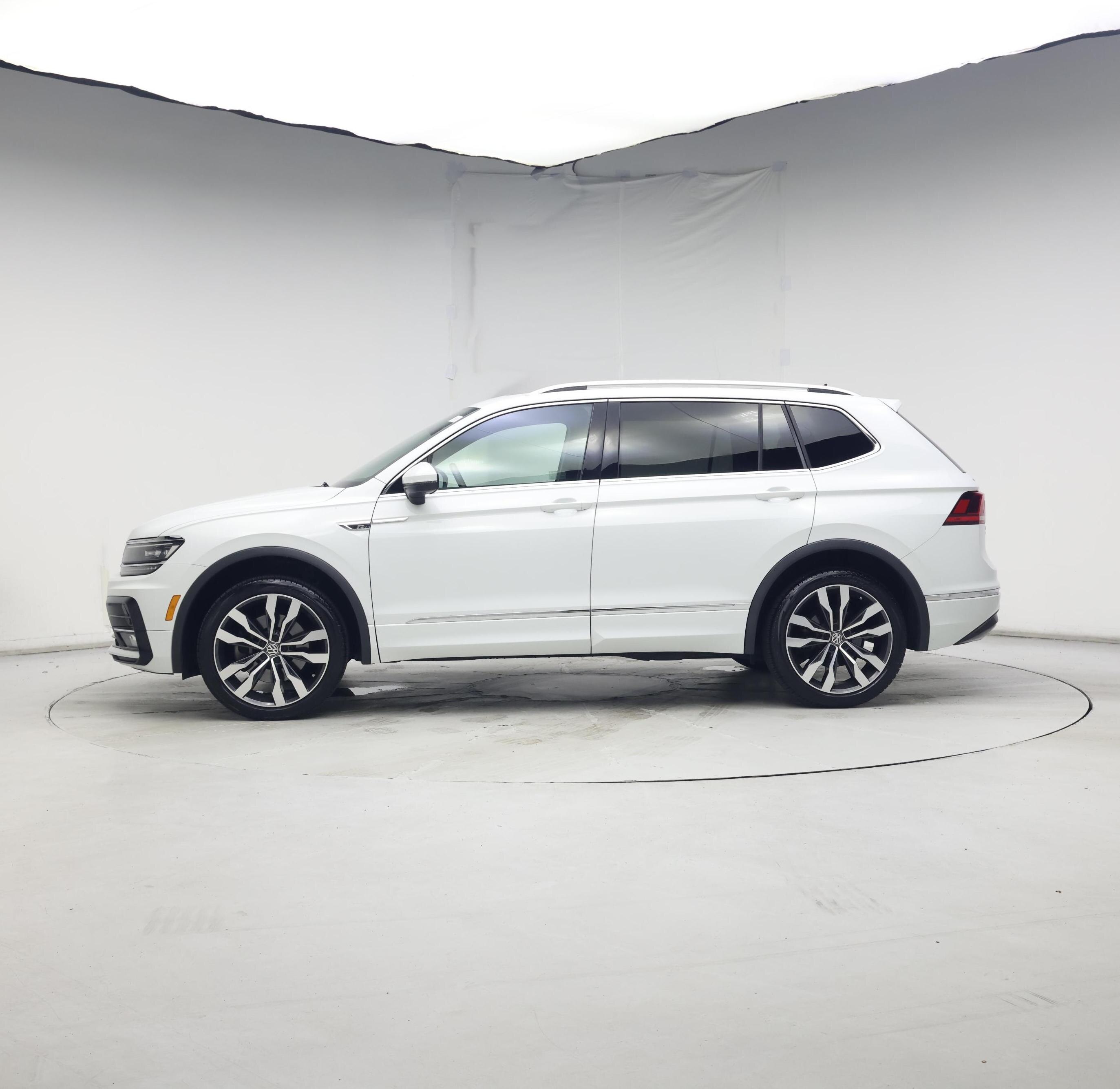 Thumbnail: 2020 Volkswagen Tiguan - 3