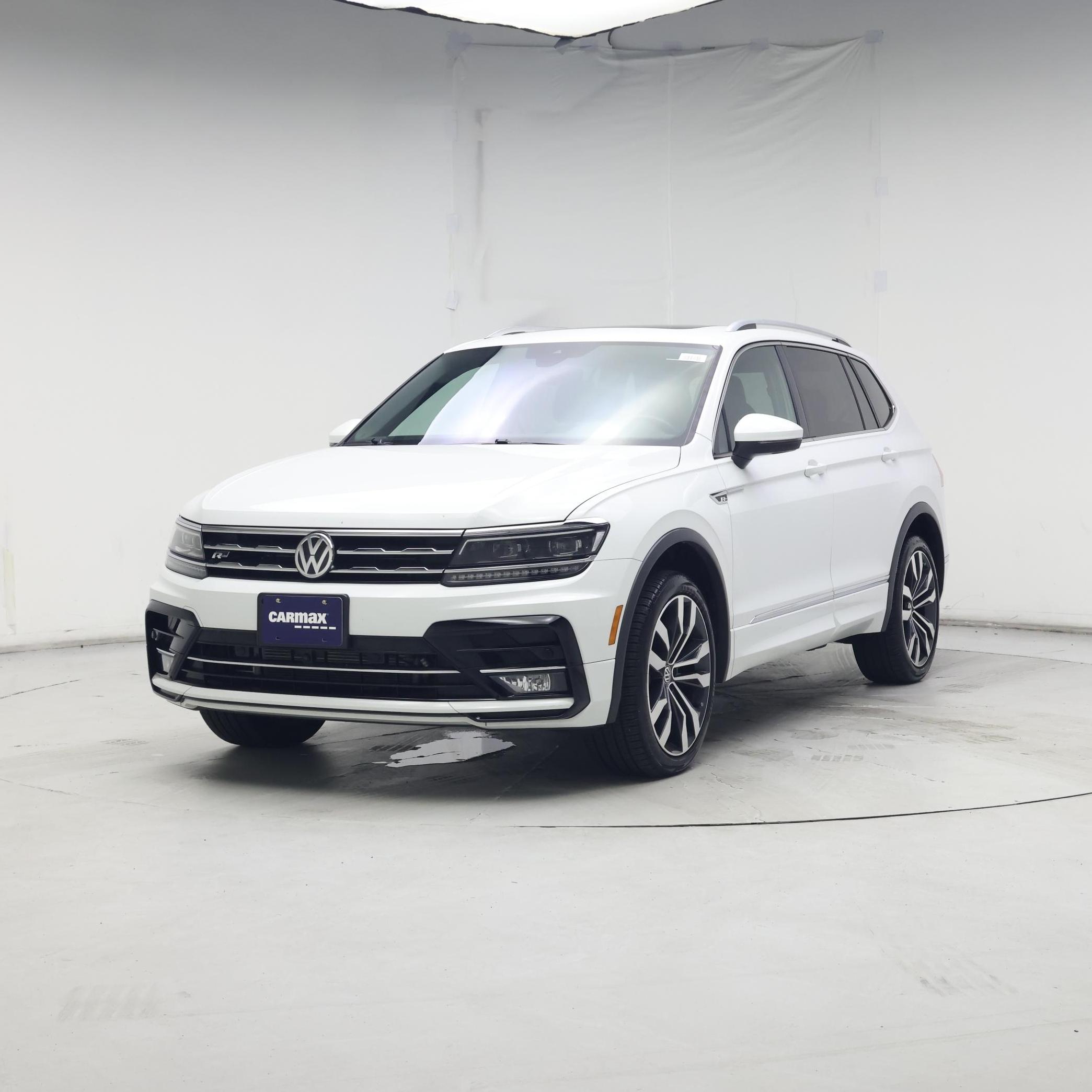 Thumbnail: 2020 Volkswagen Tiguan - 4