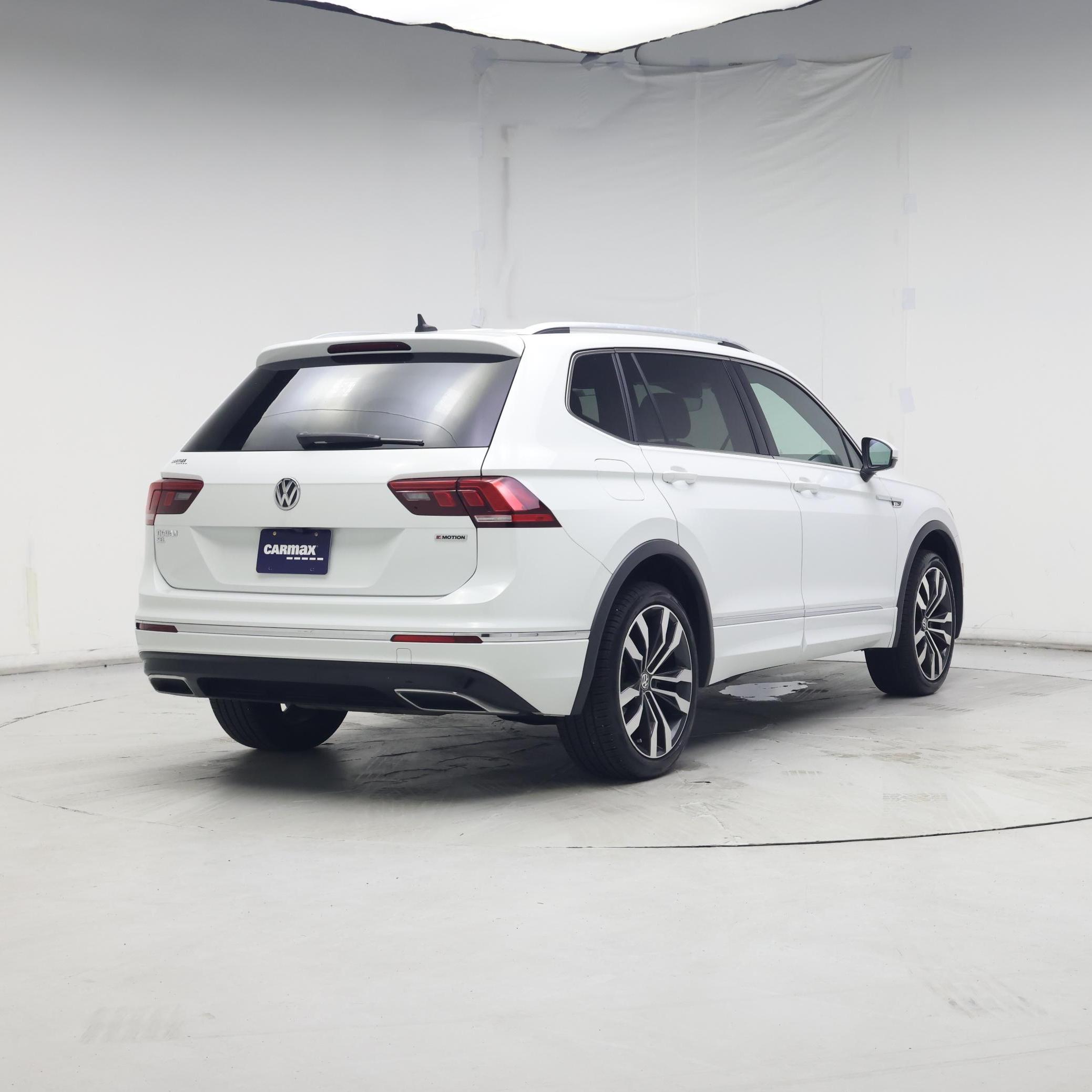 Thumbnail: 2020 Volkswagen Tiguan - 8