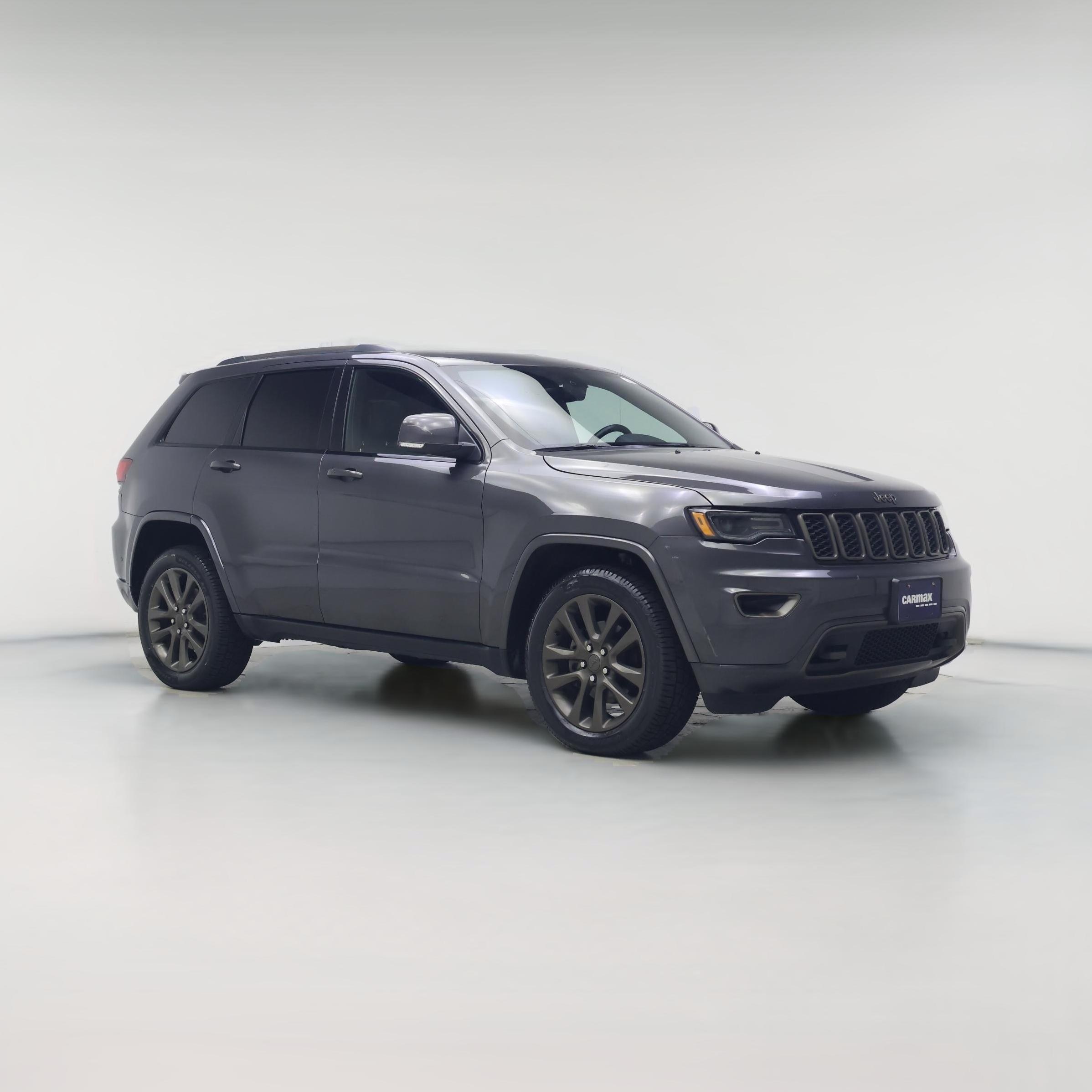 Thumbnail: 2017 Jeep Grand Cherokee - 1