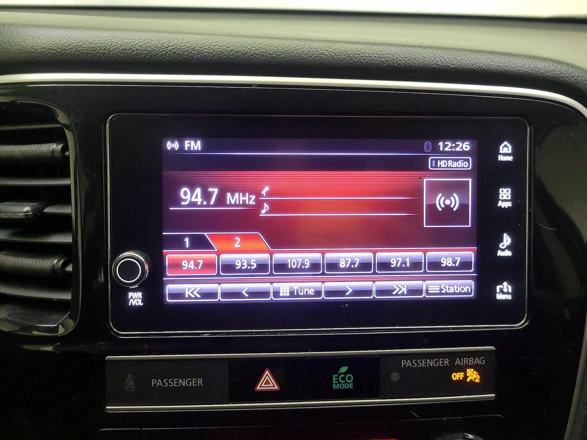 Thumbnail: 2019 Mitsubishi Outlander - 15