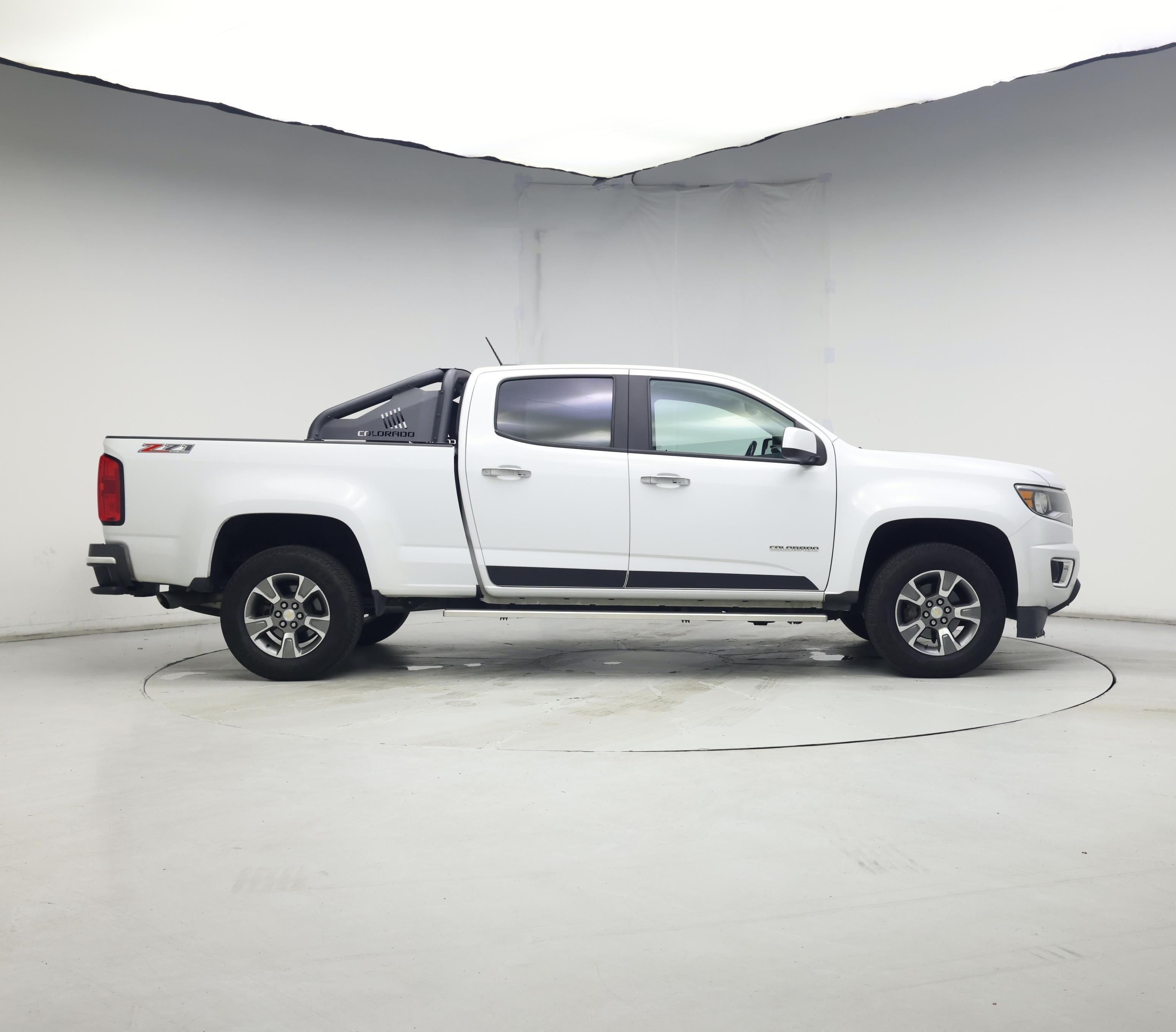 Thumbnail: 2019 Chevrolet Colorado - 7