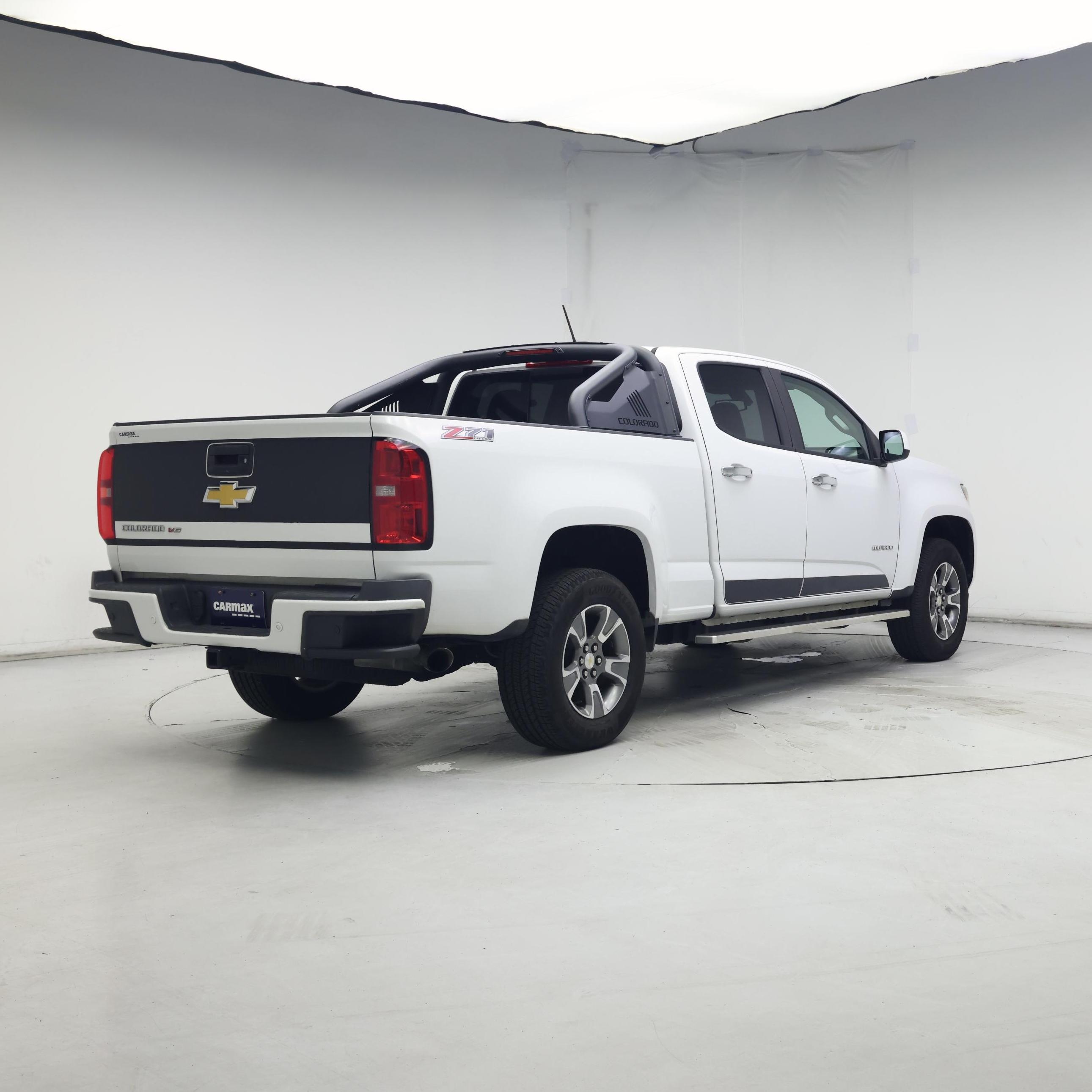 Thumbnail: 2019 Chevrolet Colorado - 8
