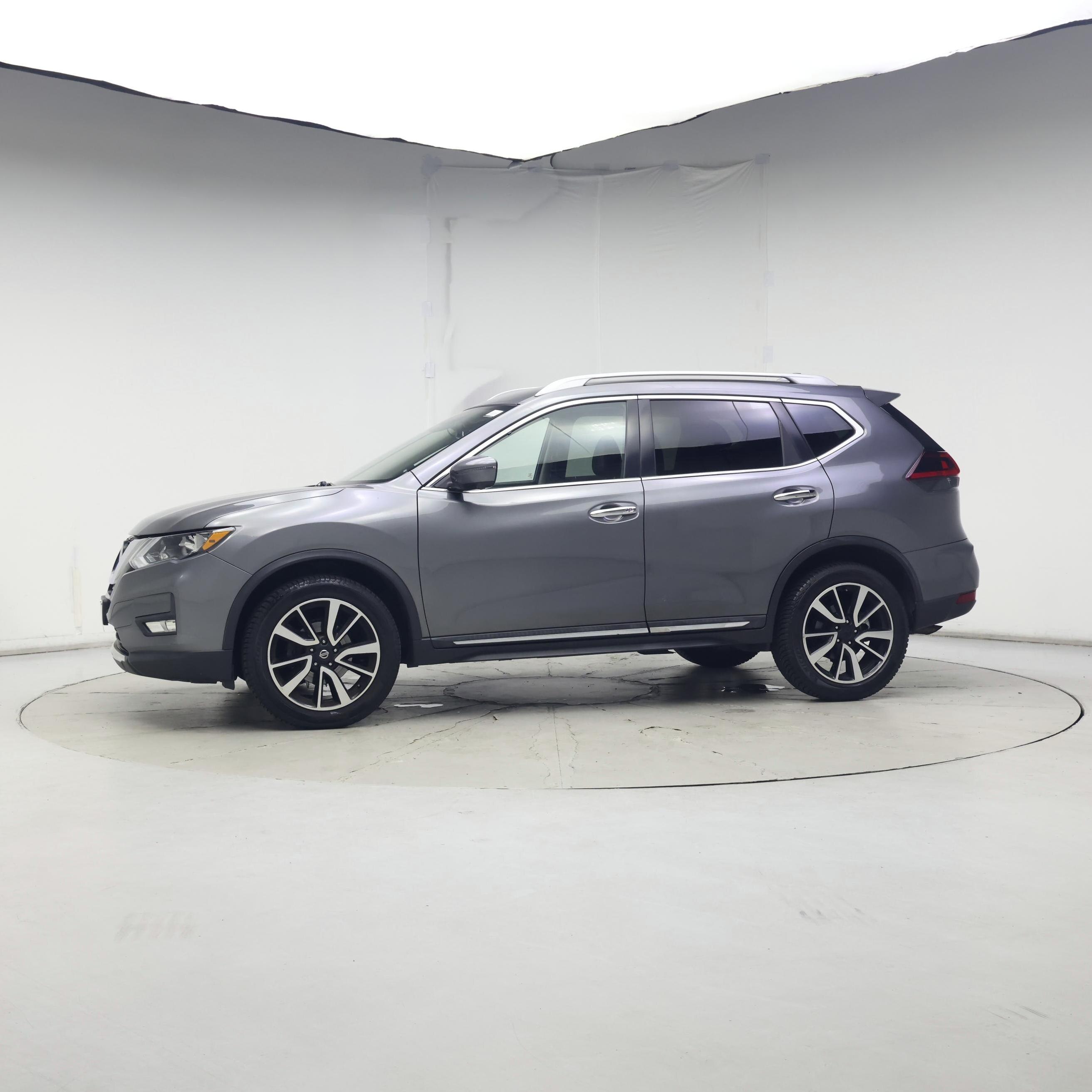 Thumbnail: 2019 Nissan Rogue - 3
