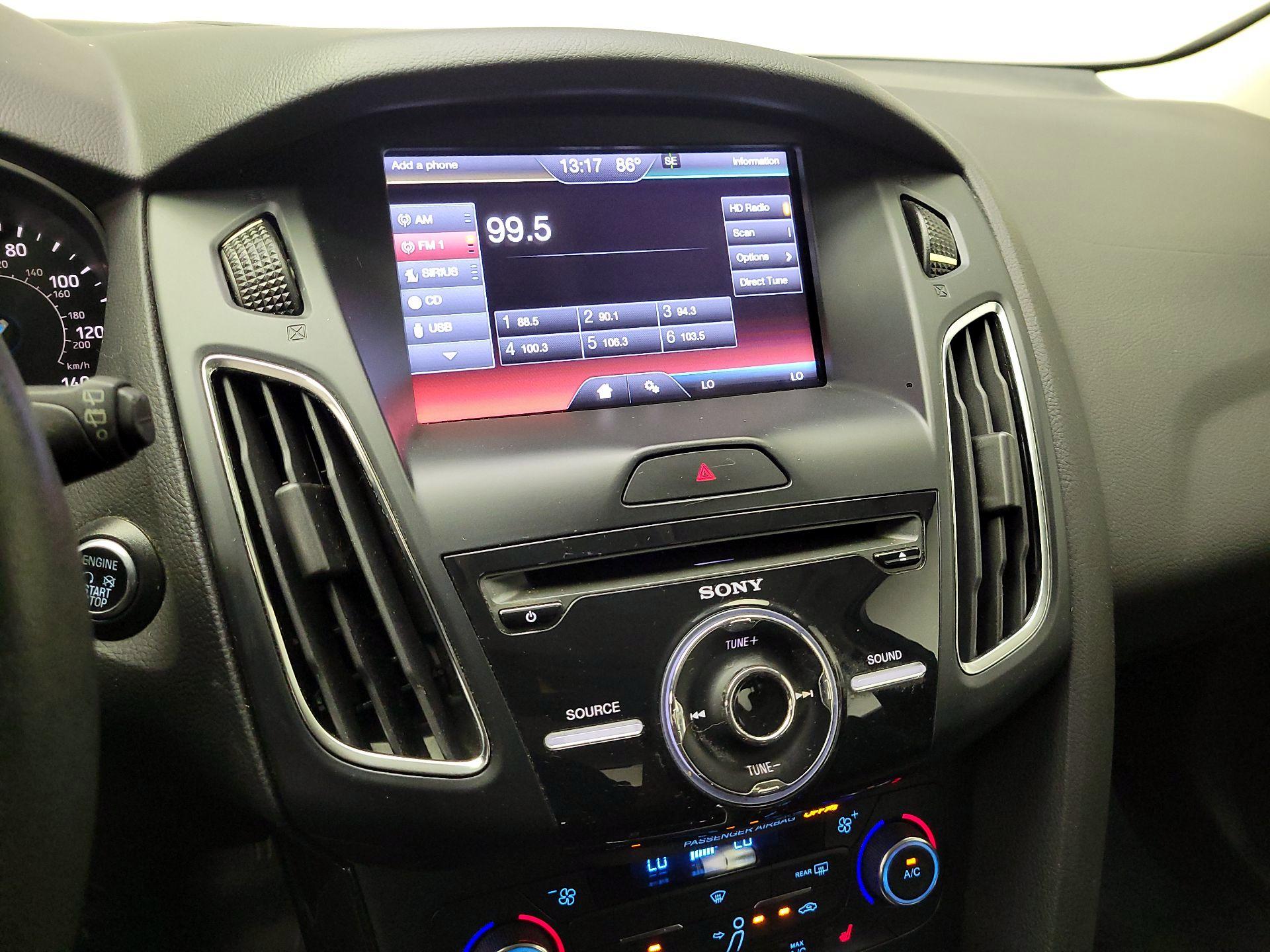 Thumbnail: 2015 Ford Focus - 15