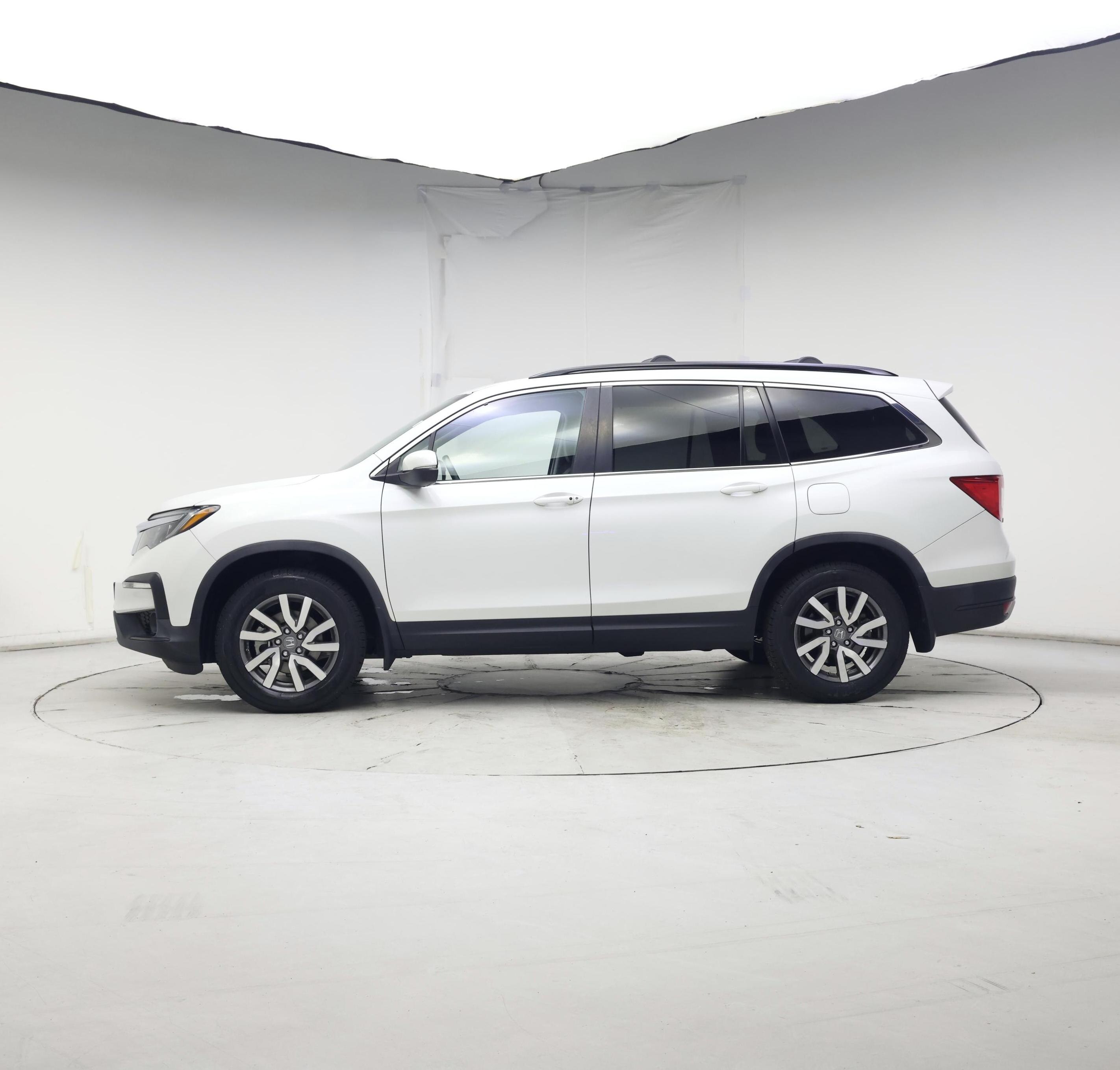 Thumbnail: 2021 Honda Pilot - 3