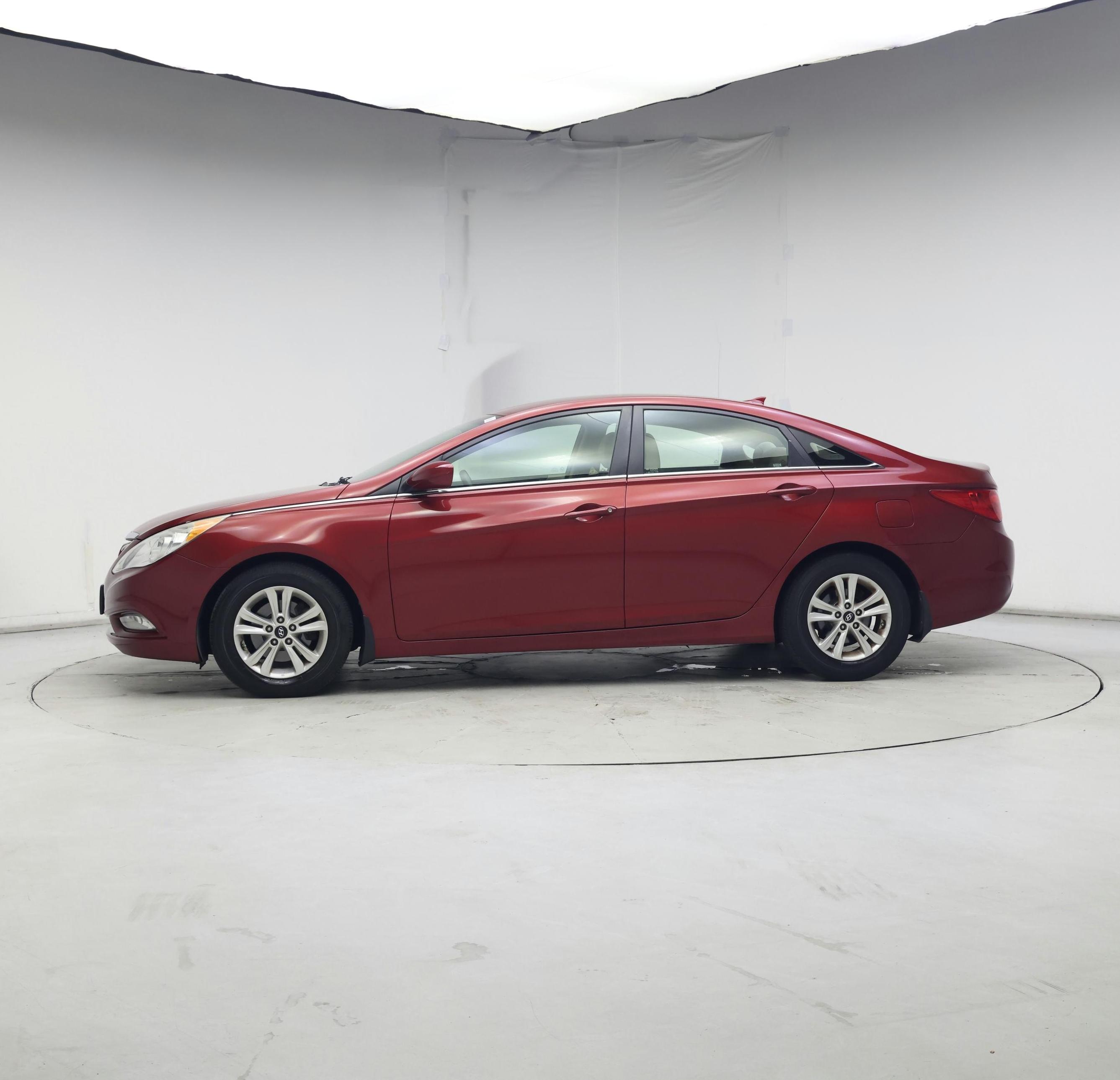 Thumbnail: 2013 Hyundai Sonata - 3