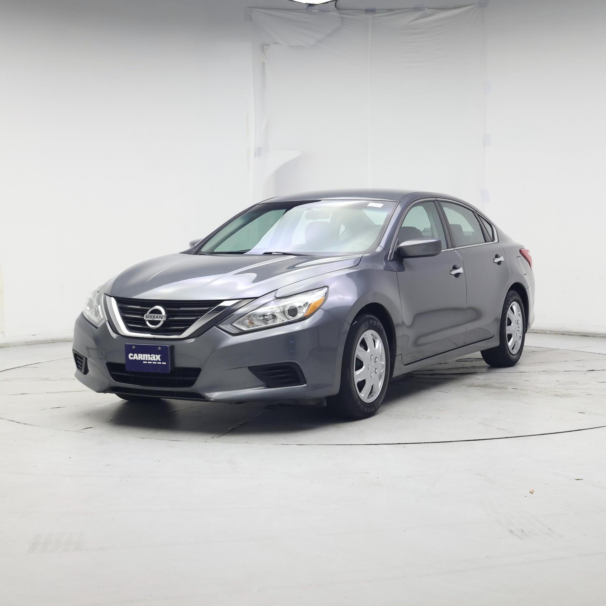 Thumbnail: 2016 Nissan Altima - 4