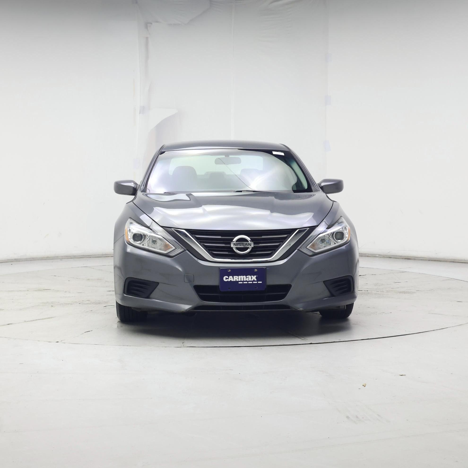 Thumbnail: 2016 Nissan Altima - 5