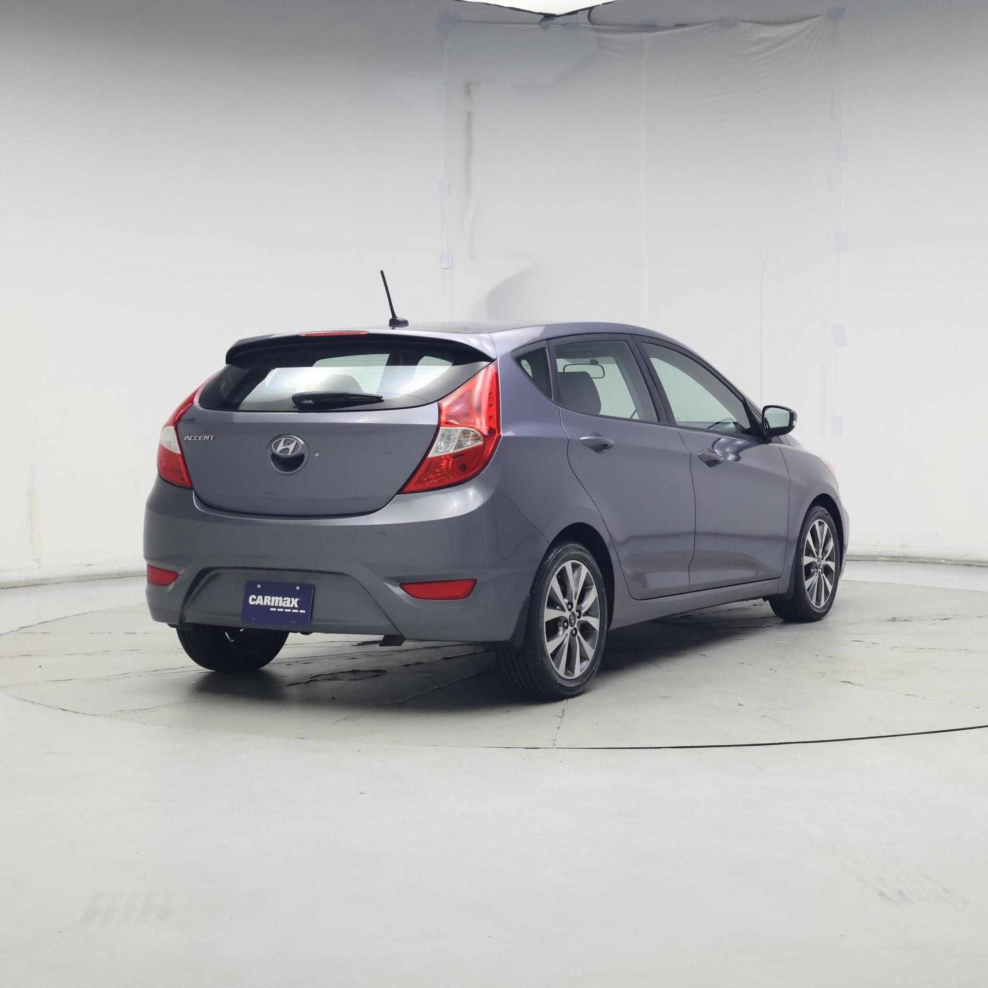 Thumbnail: 2017 Hyundai Accent - 8