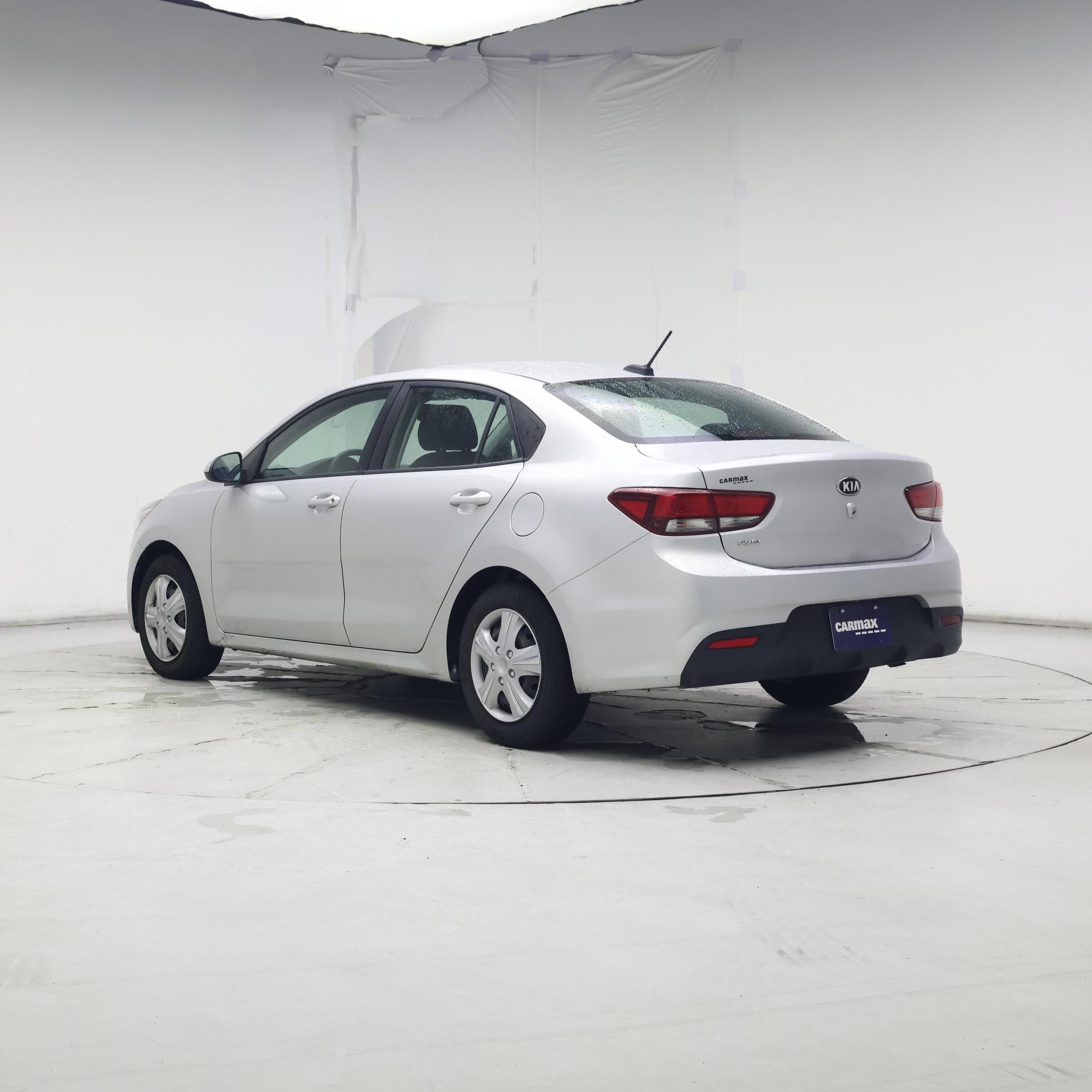 Thumbnail: 2020 Kia Rio - 2