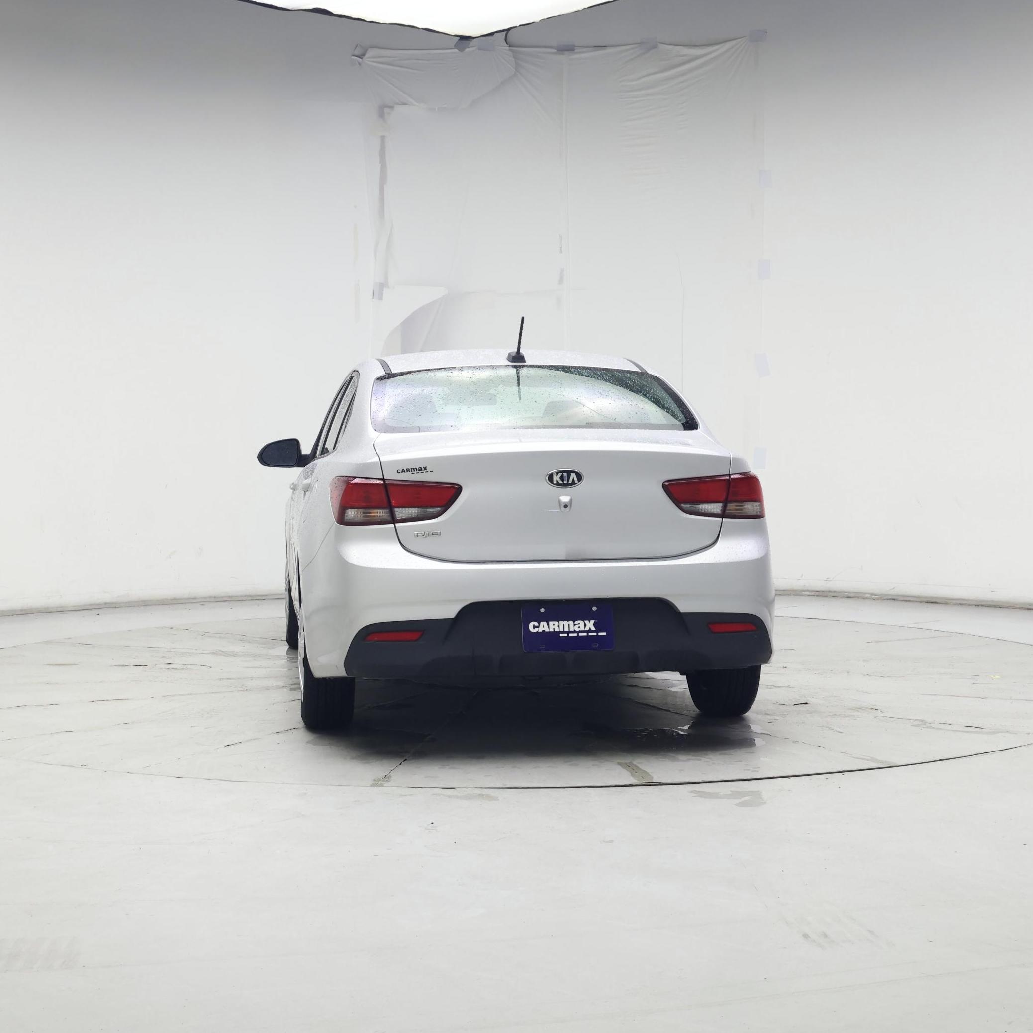 Thumbnail: 2020 Kia Rio - 6