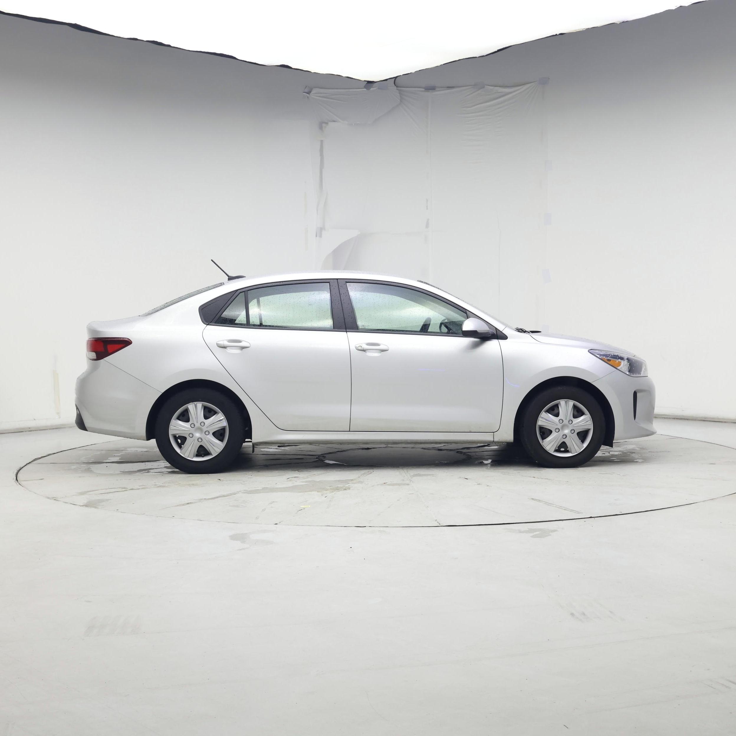 Thumbnail: 2020 Kia Rio - 7