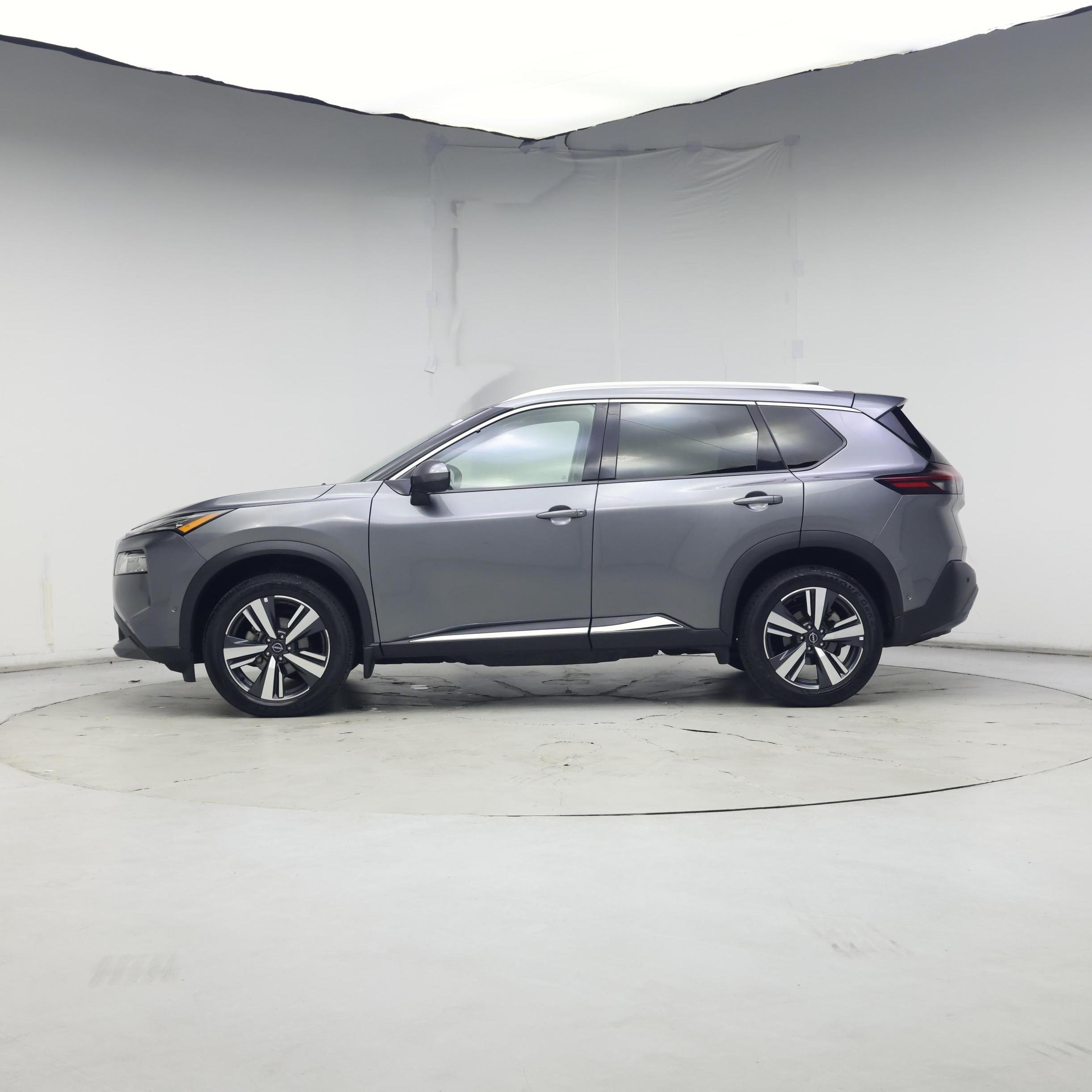 Thumbnail: 2023 Nissan Rogue - 3