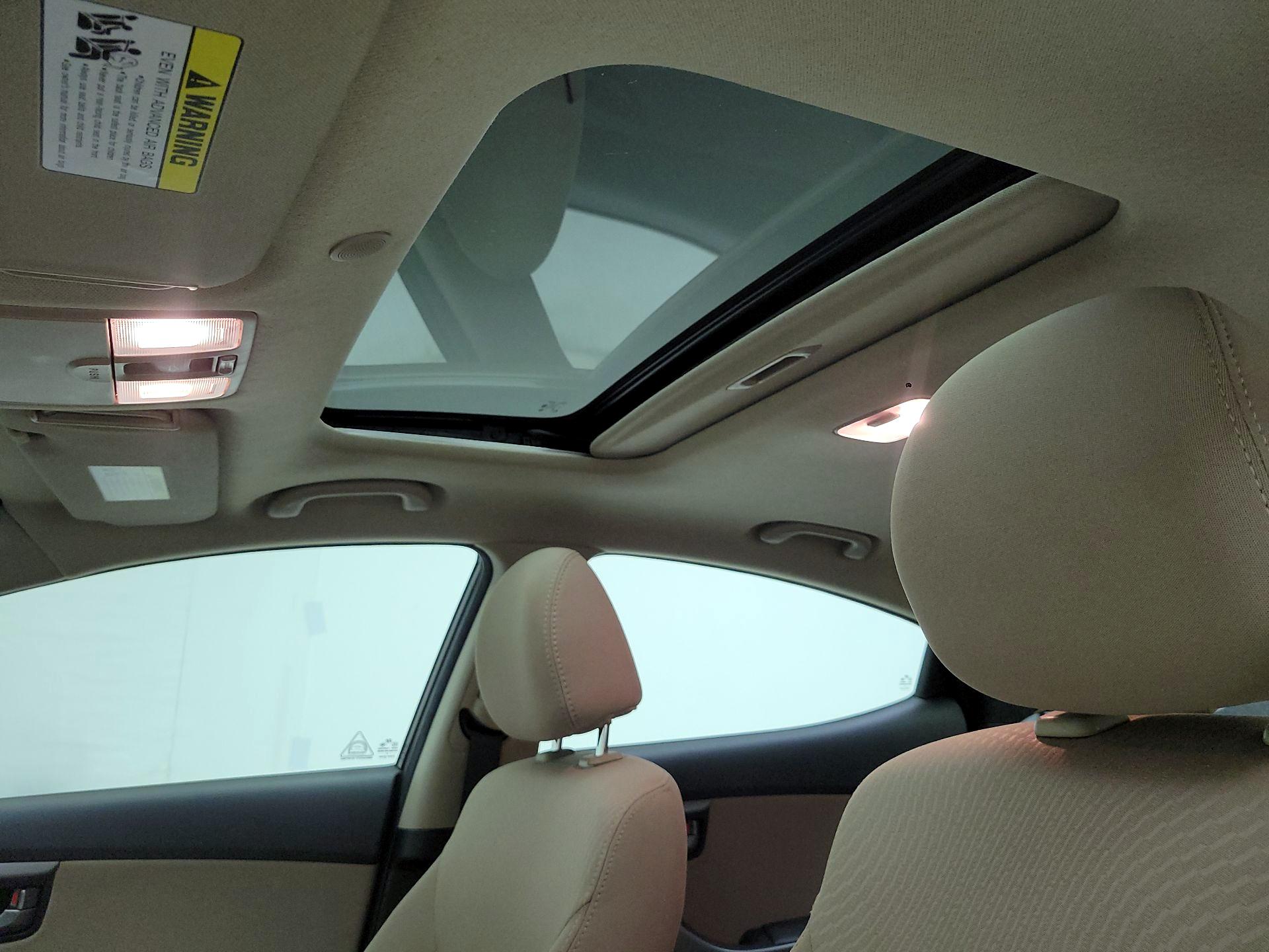 Thumbnail: 2016 Hyundai Elantra - 19