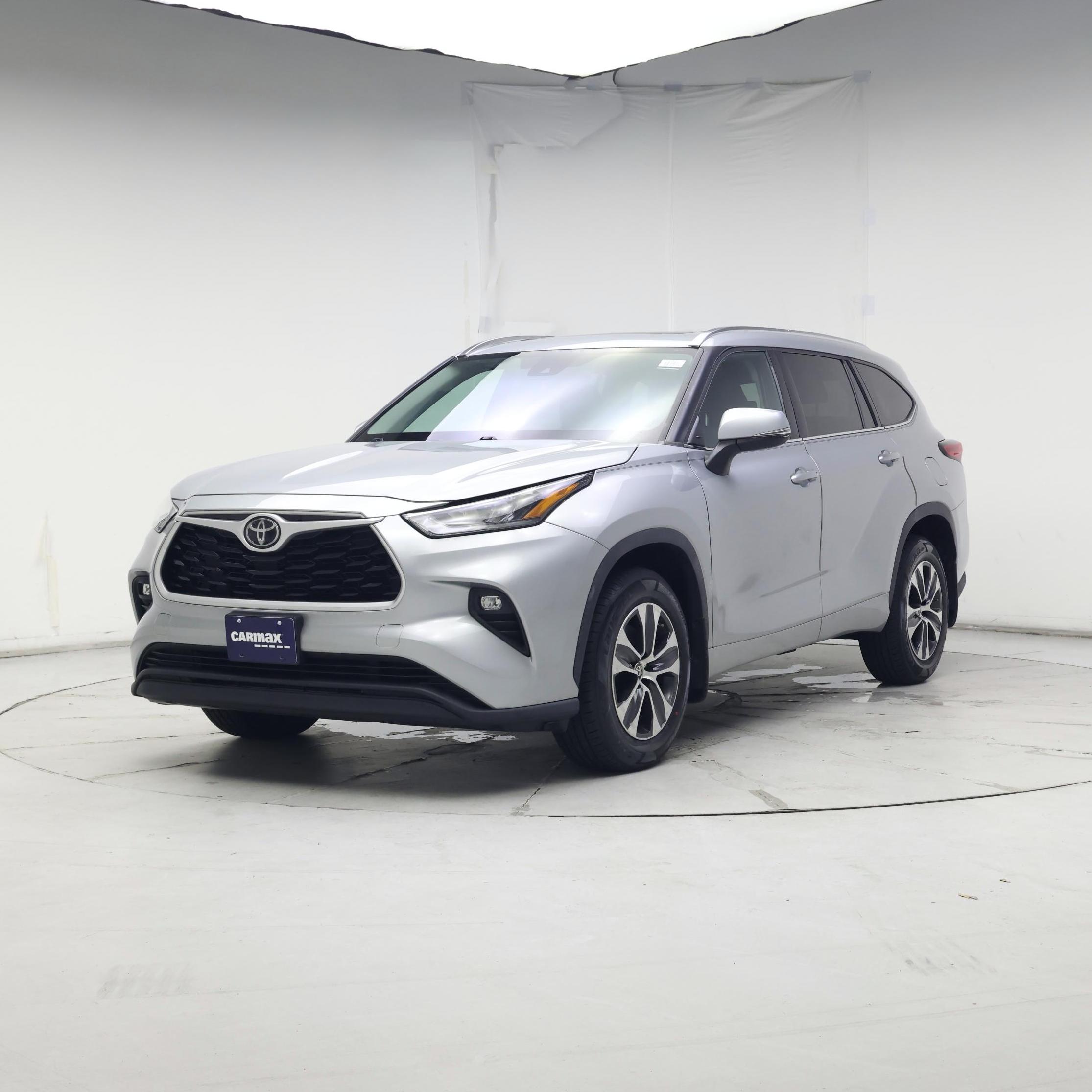 Thumbnail: 2020 Toyota Highlander - 4