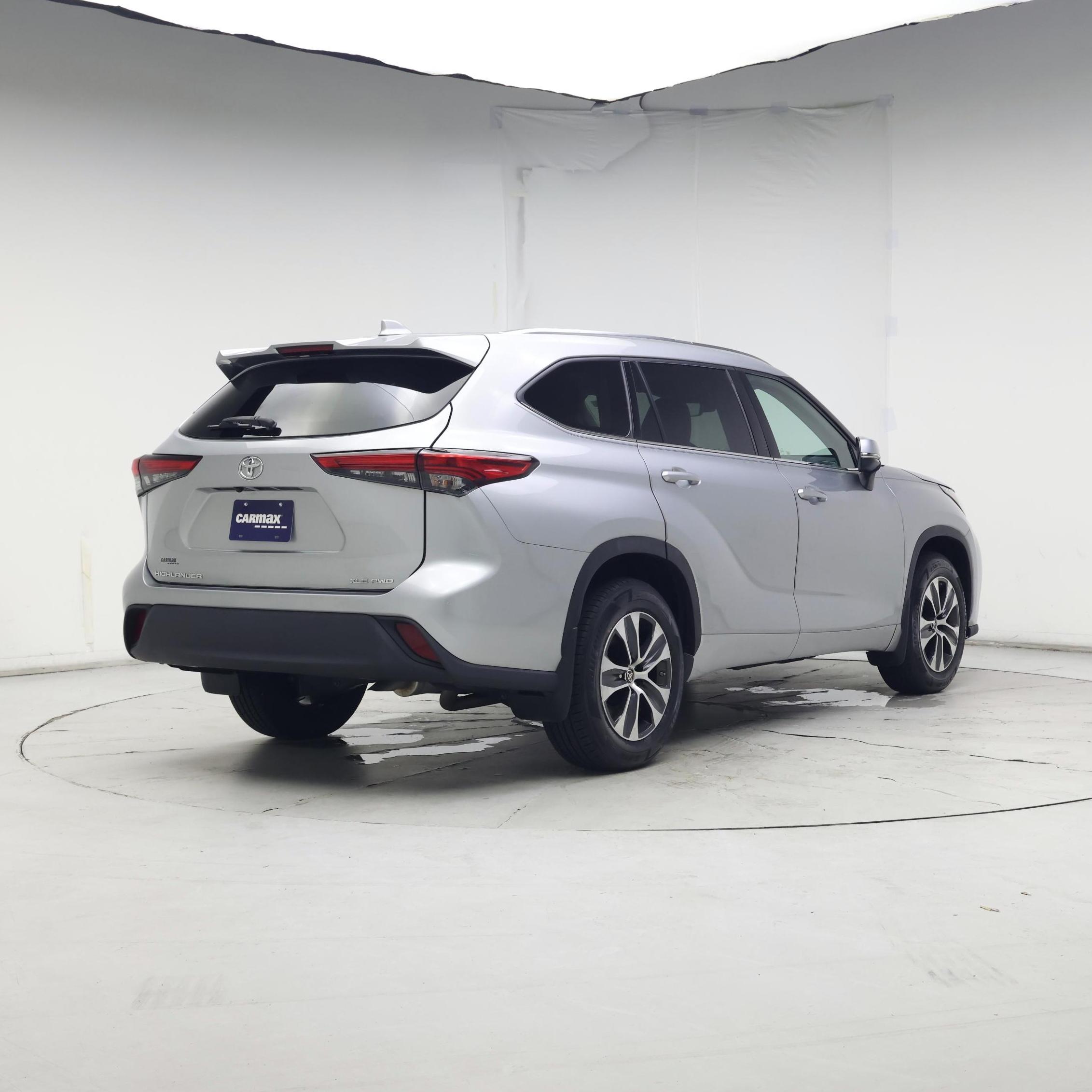 Thumbnail: 2020 Toyota Highlander - 8