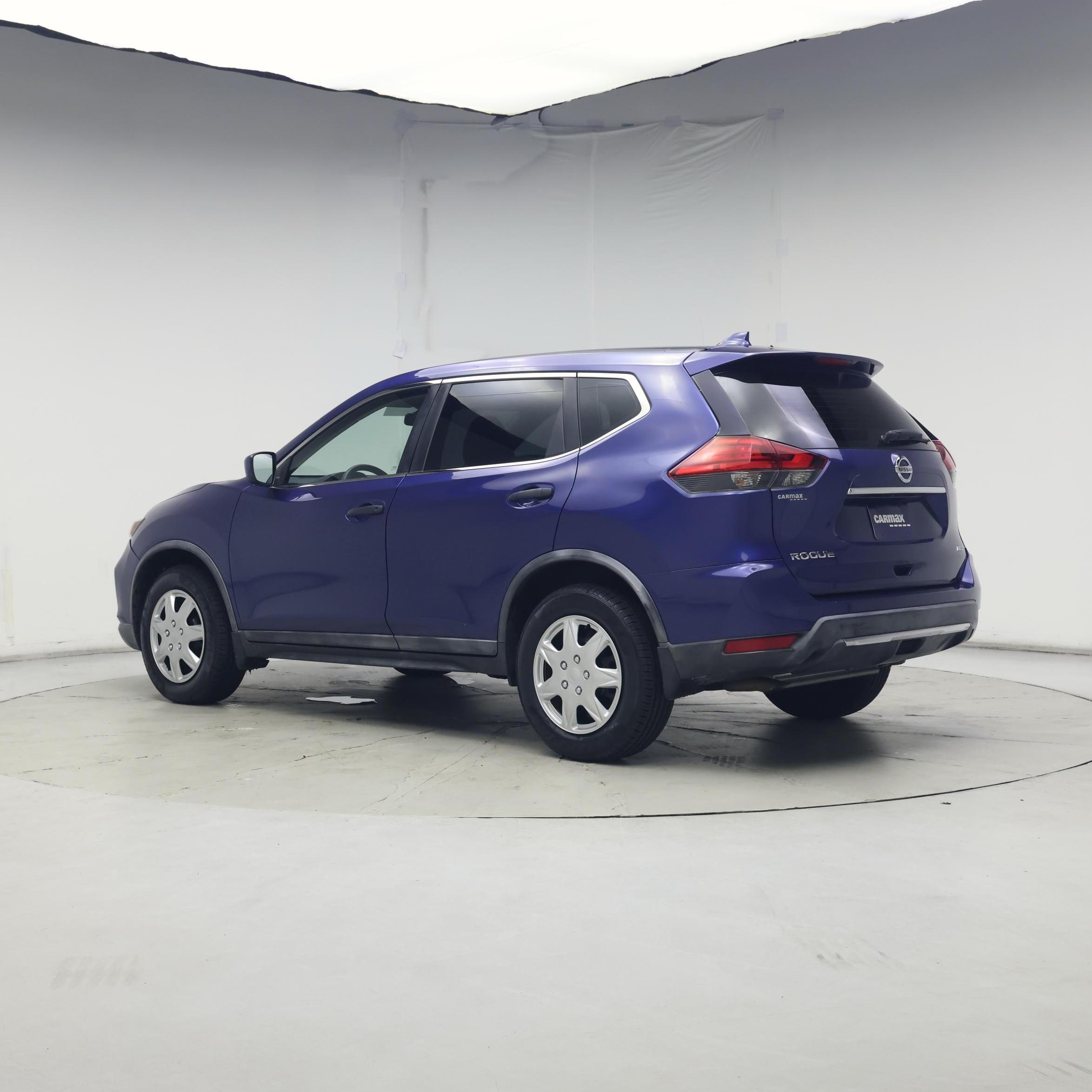 Thumbnail: 2017 Nissan Rogue - 2