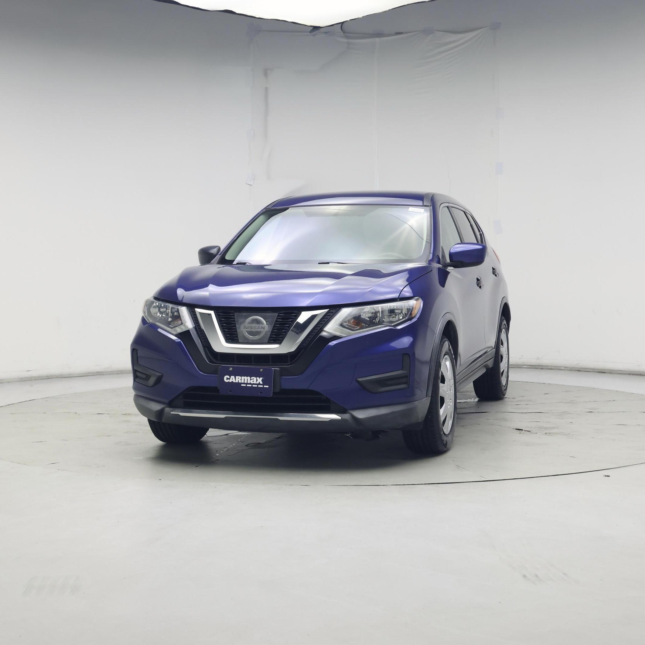 Thumbnail: 2017 Nissan Rogue - 4