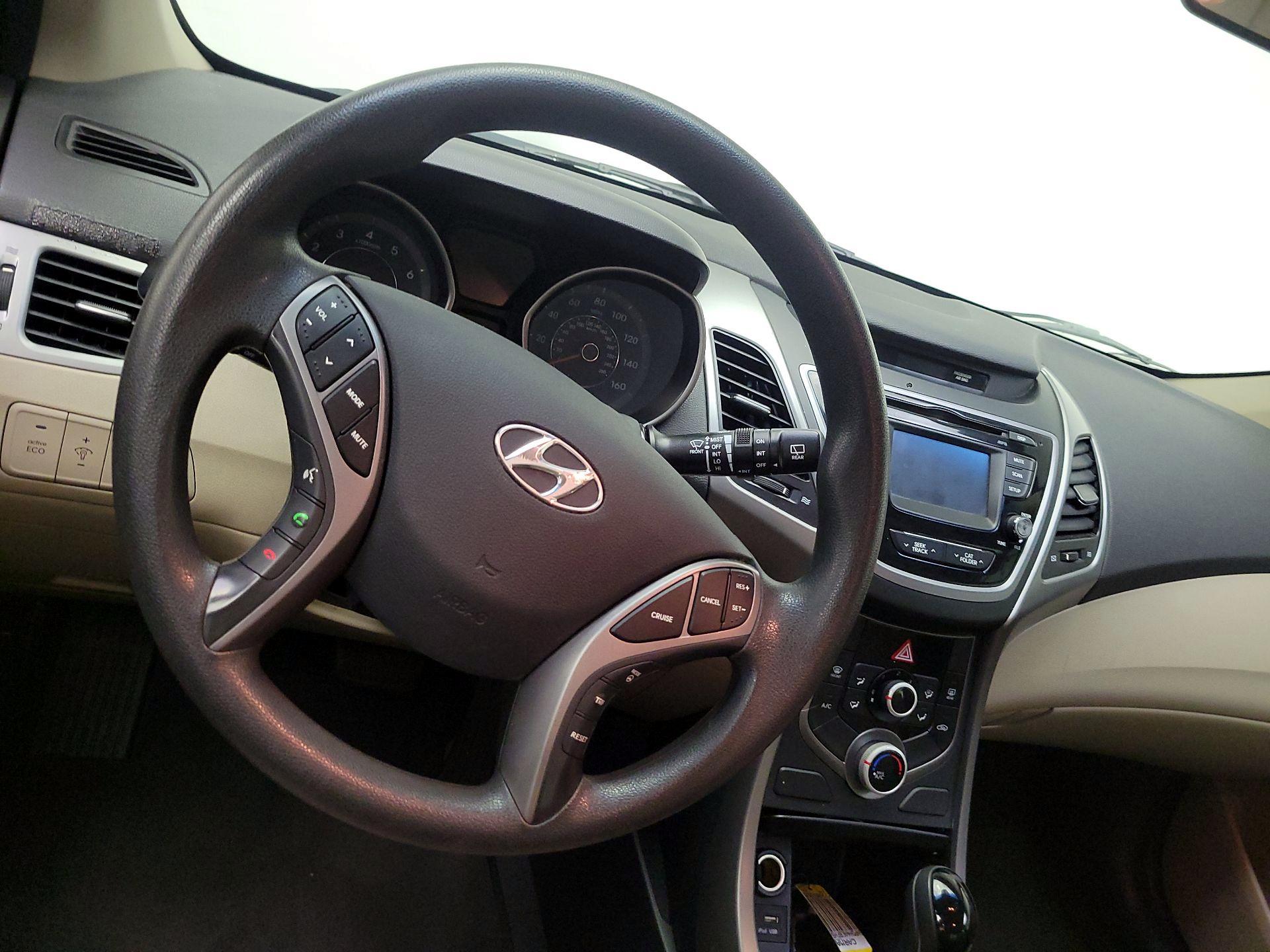 Thumbnail: 2015 Hyundai Elantra - 10