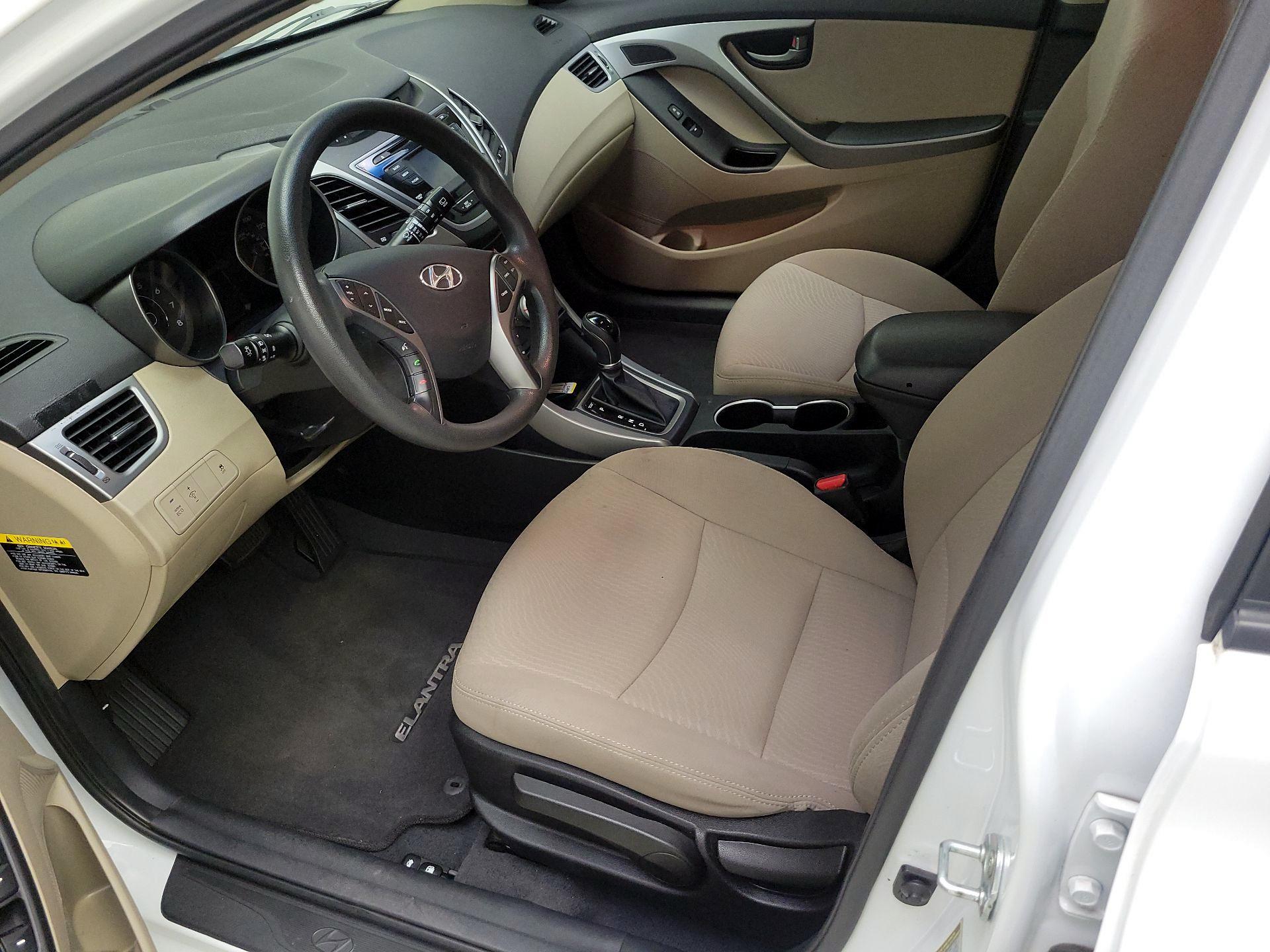 Thumbnail: 2015 Hyundai Elantra - 11