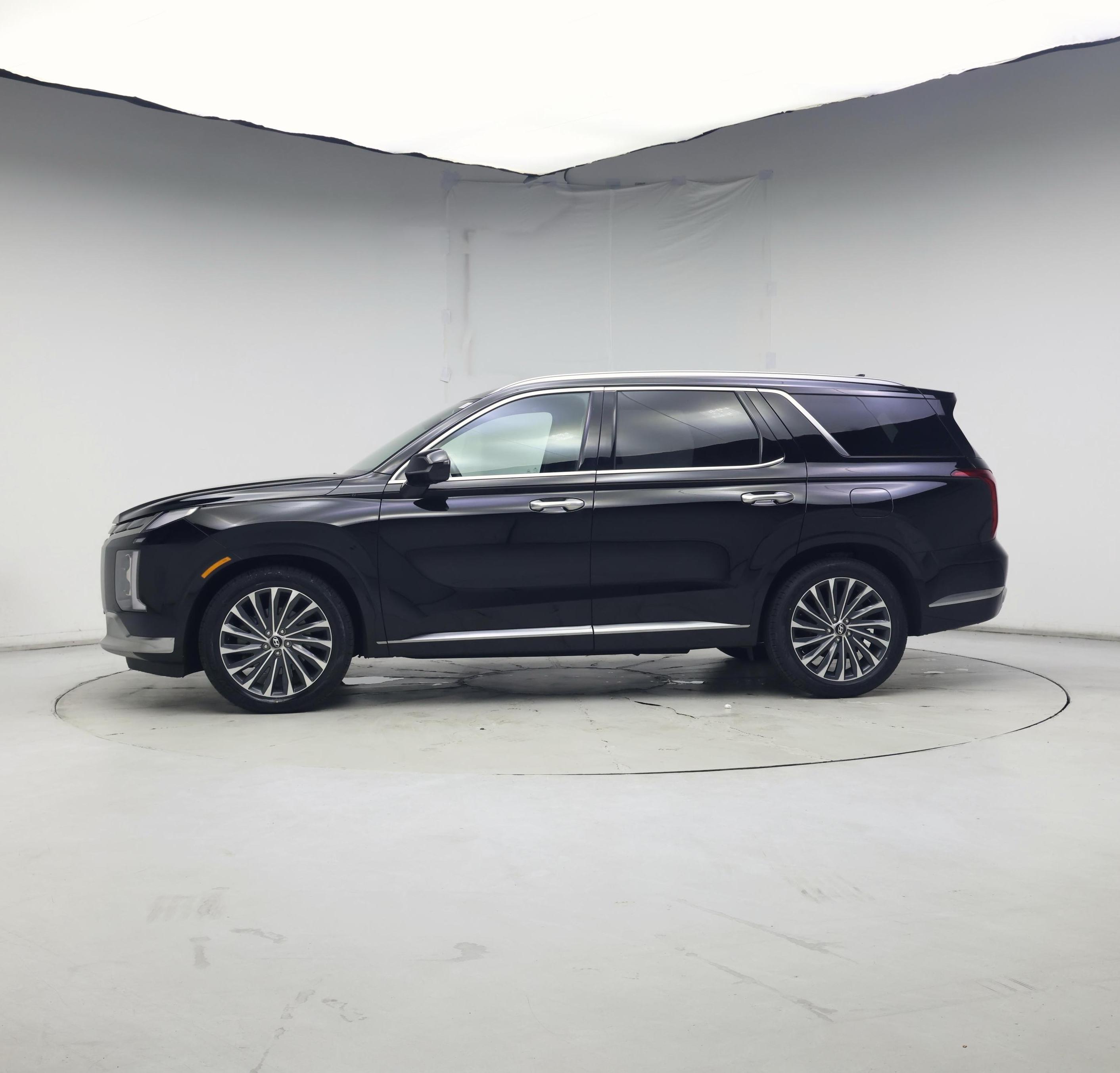 Thumbnail: 2023 Hyundai Palisade - 3