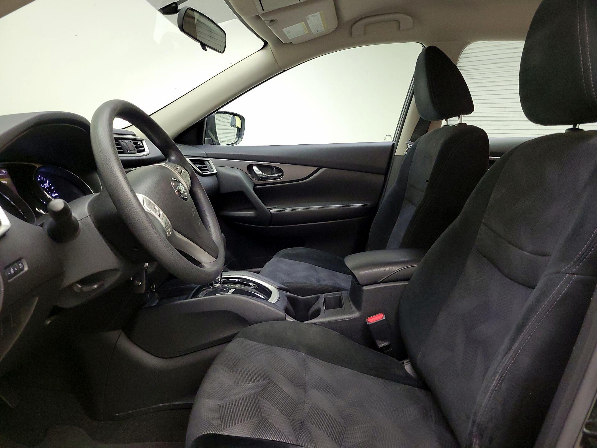 Thumbnail: 2016 Nissan Rogue - 11